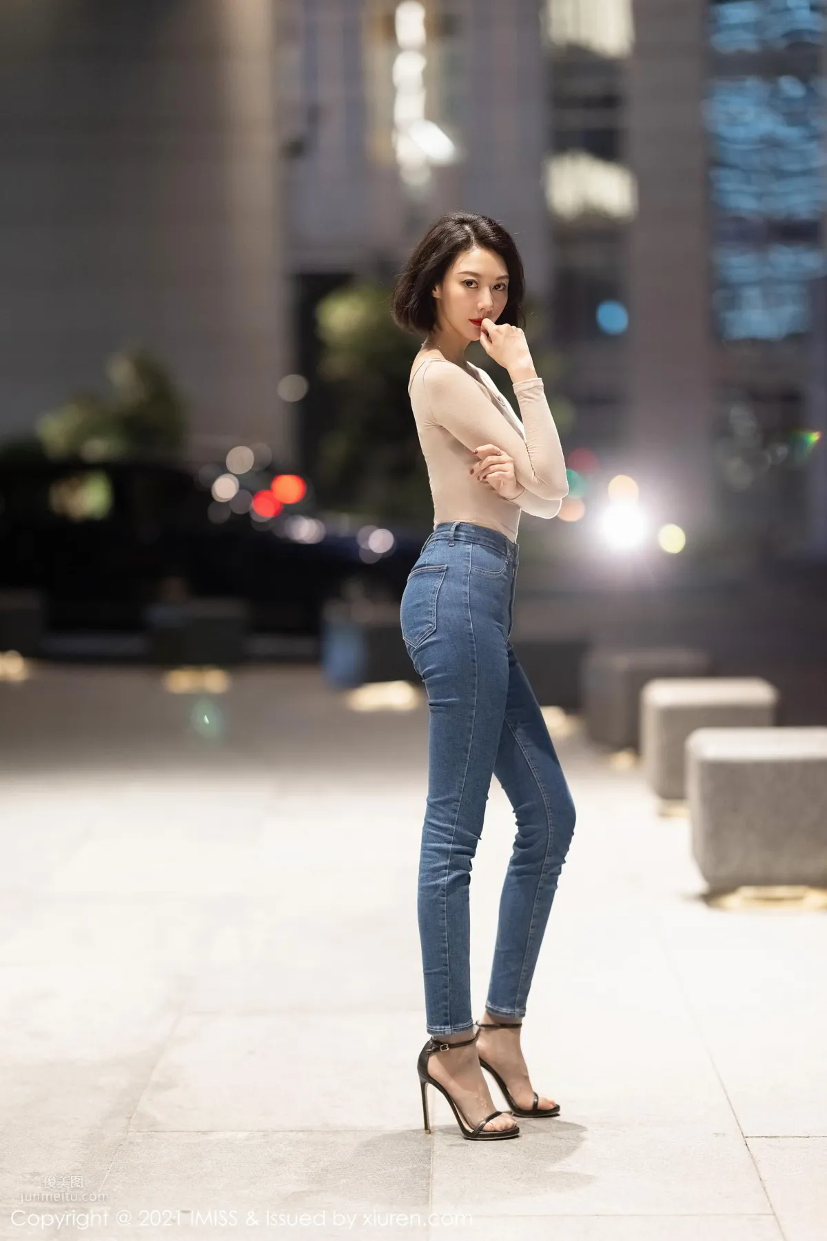 氣質美女藝軒 直爽動人牛仔庫 5
