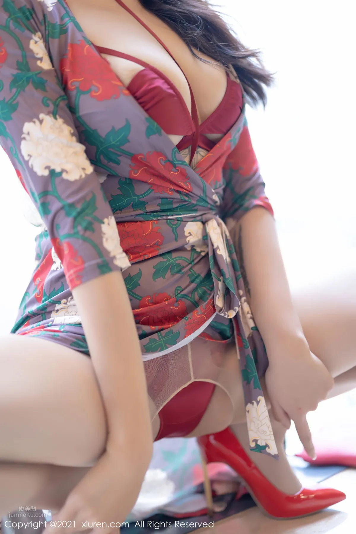 冷豔美人娜比 華麗雍容的長裙 29