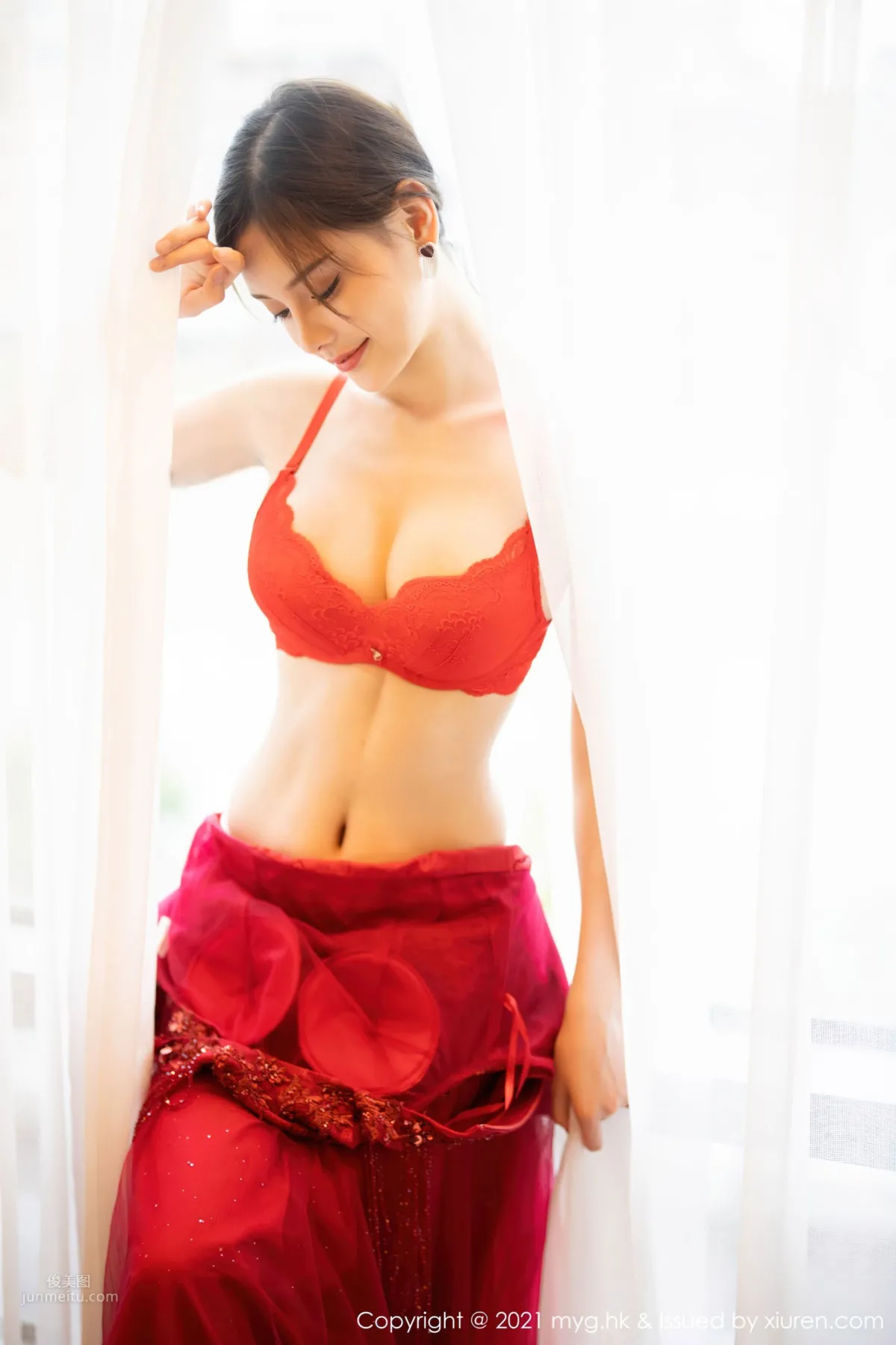 紅裙女神小夕juju 讓人心神俱醉 22