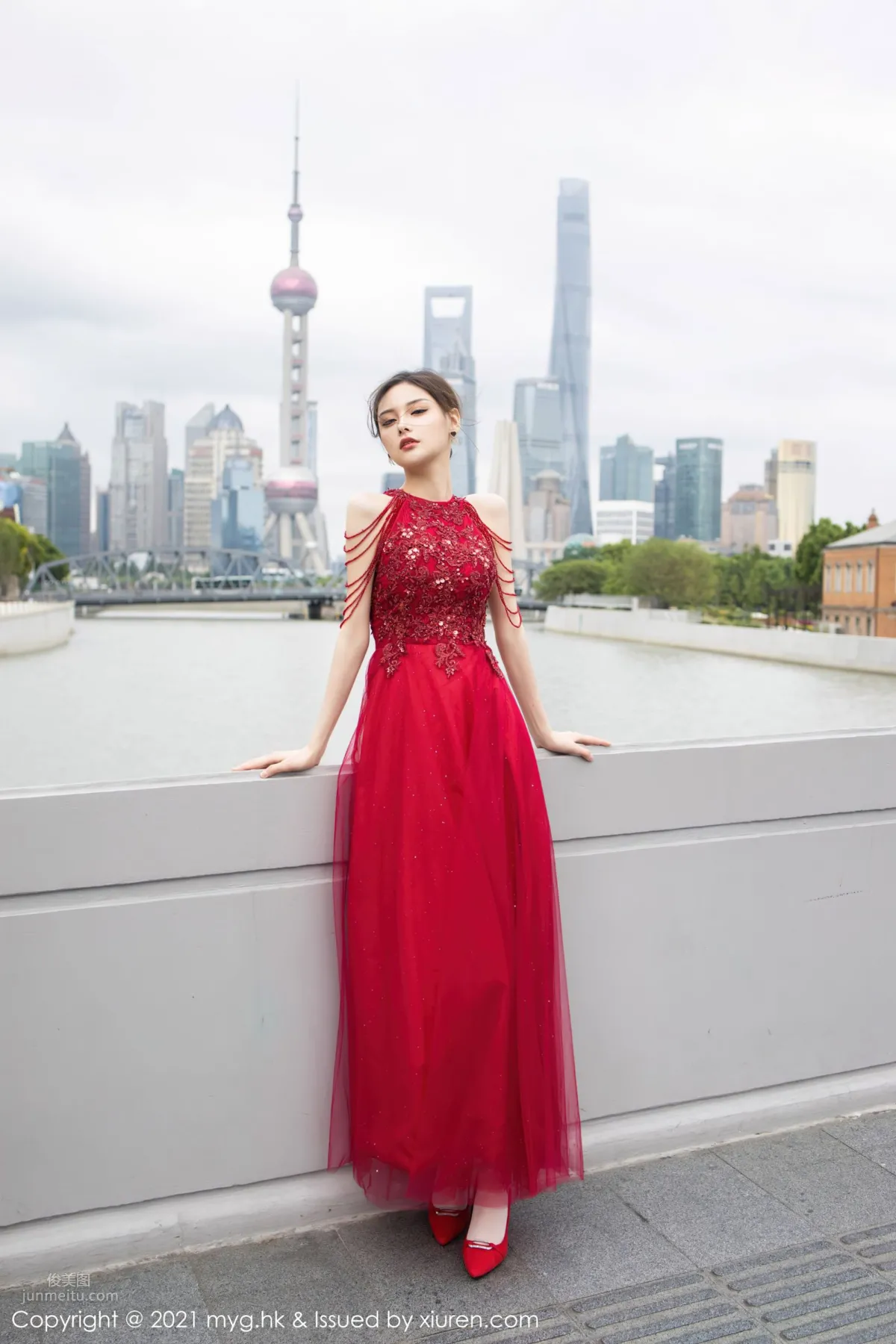紅裙女神小夕juju 讓人心神俱醉