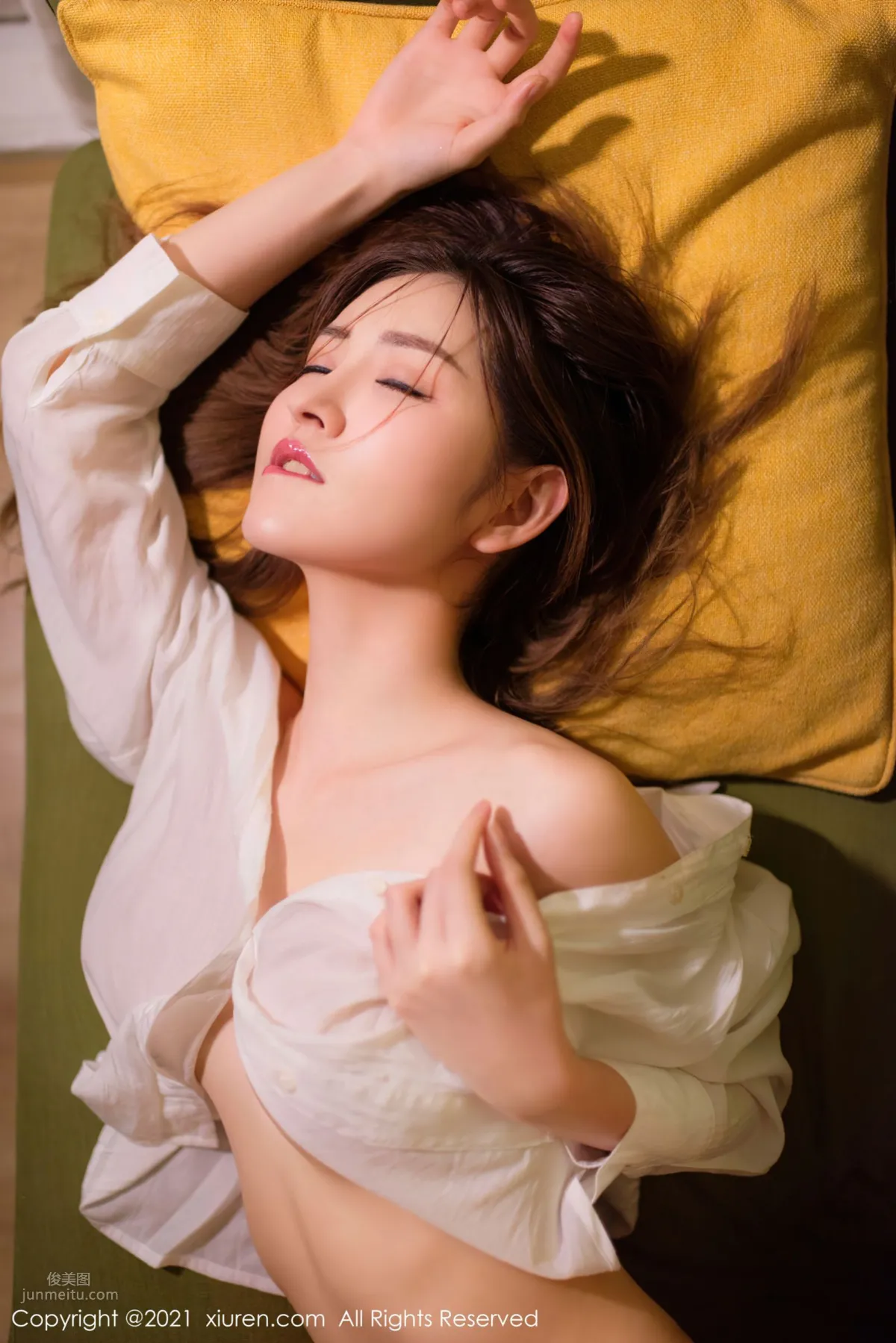 宅男女神沈夢瑤 慵懶的躺在沙發上 22