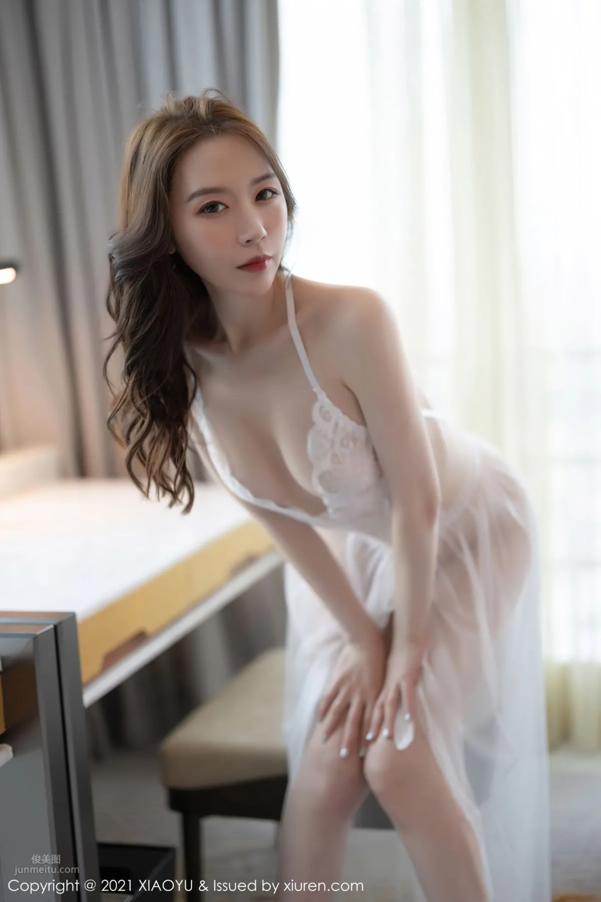 骨感美人夢心玥 精緻迷人镂空吊裙 20