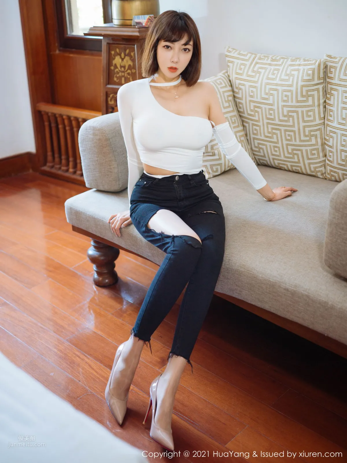 禦姐美女果兒Victoria 獨特的破洞牛仔褲 3