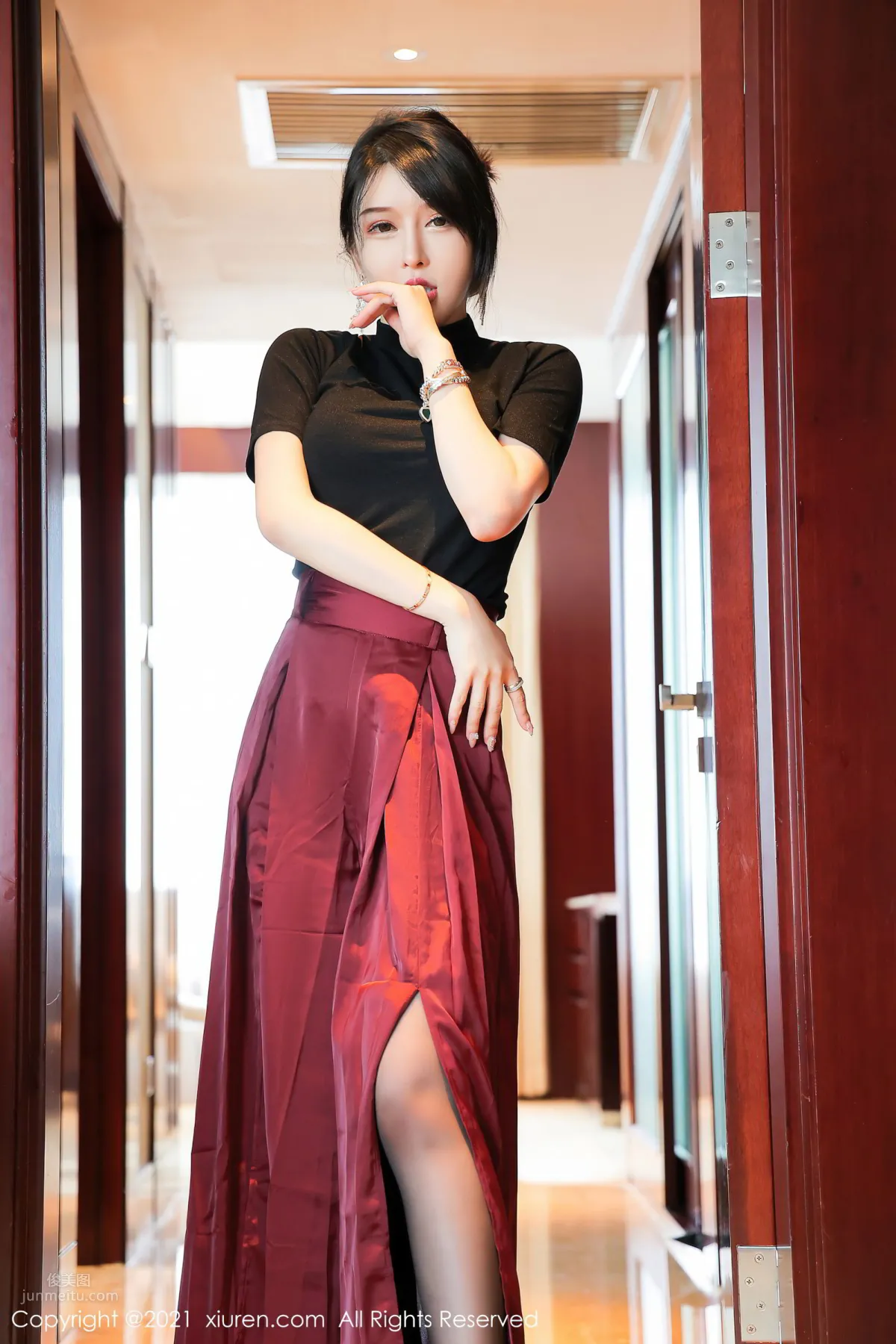 你的女神玉兔miki 華麗多姿的服飾 11