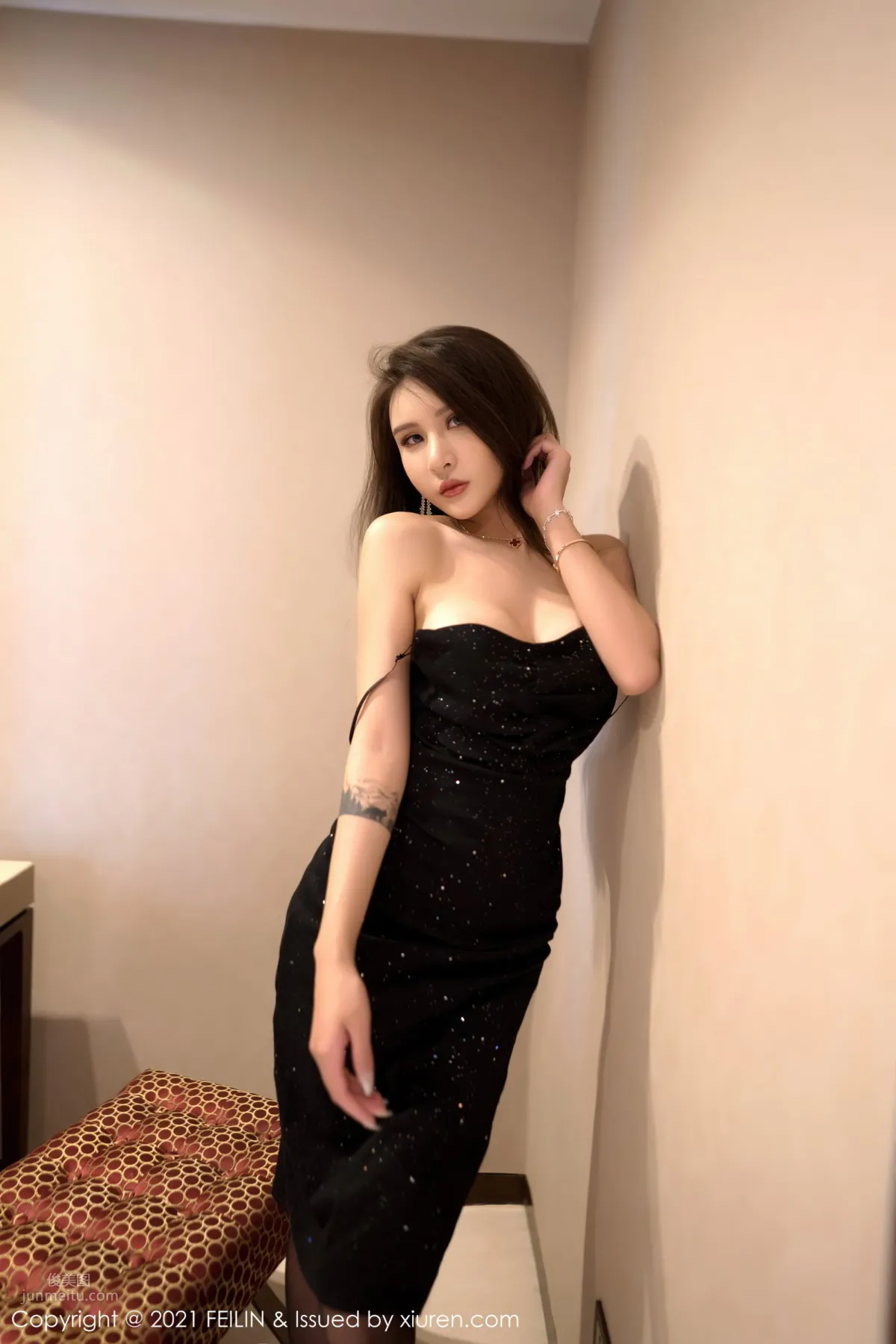 女神Emily尹菲 姿态媚意蕩漾 41