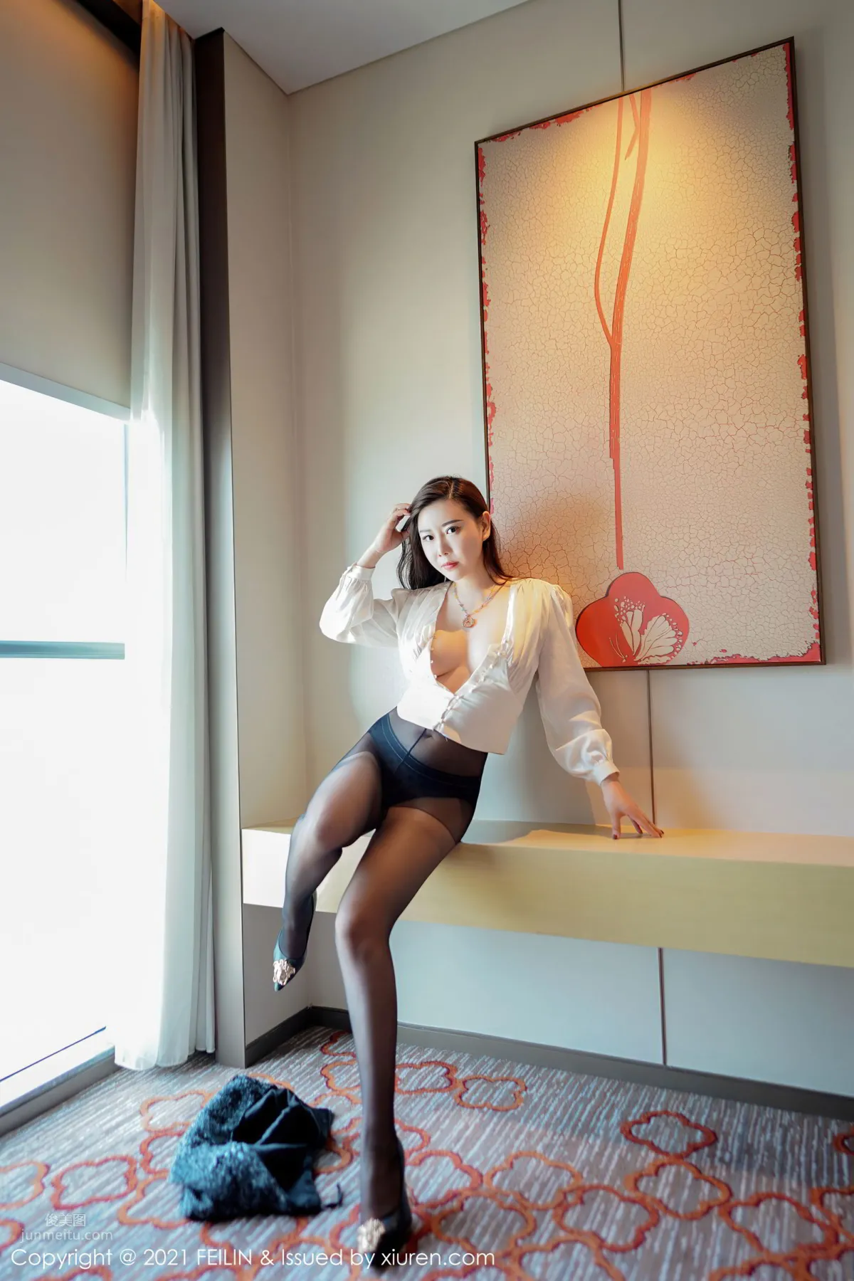 輕熟美女王婉悠 經典都市OL服飾 34