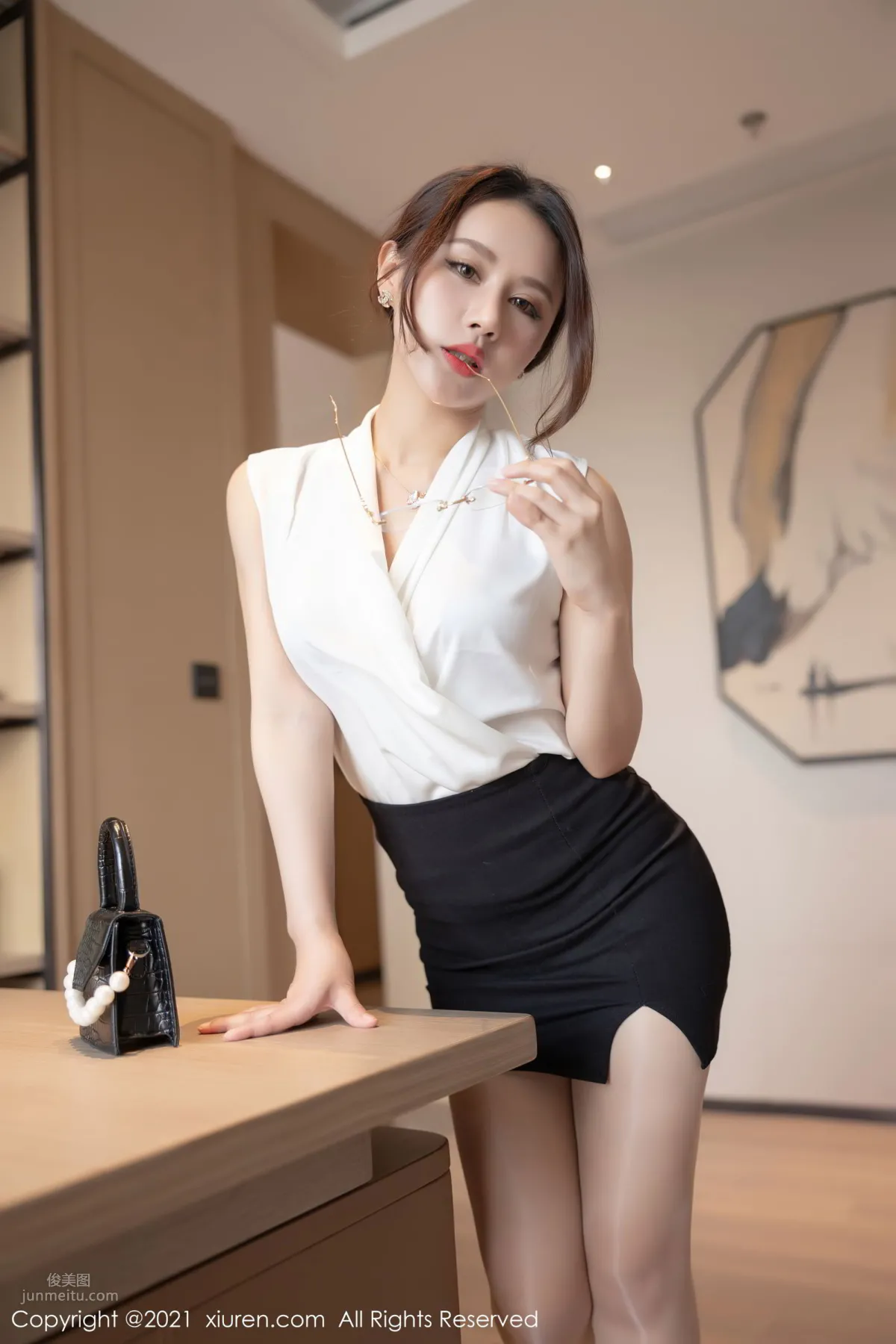 宅男女神徐安安 酒店OL動人眼鏡 5