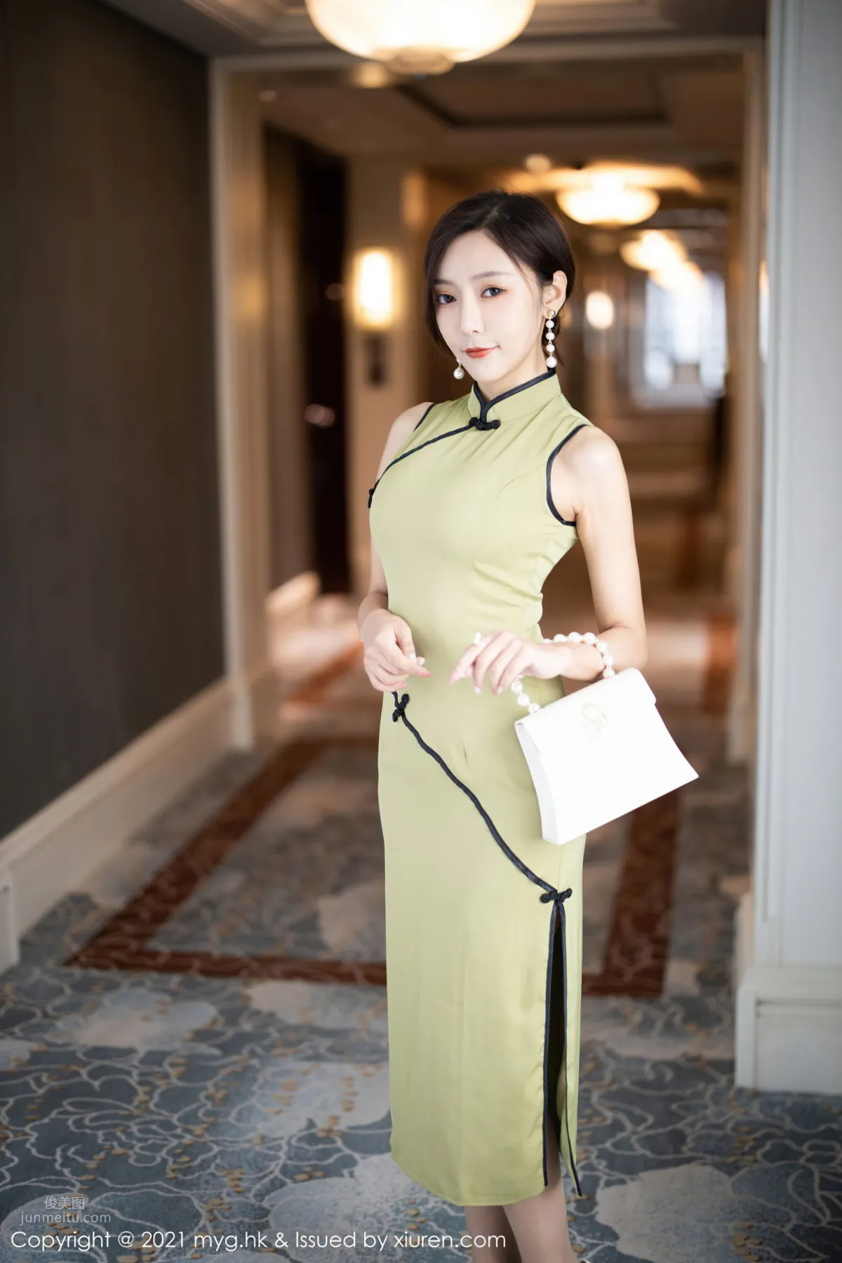 旗袍女神王馨瑤 古典浪漫現代極緻