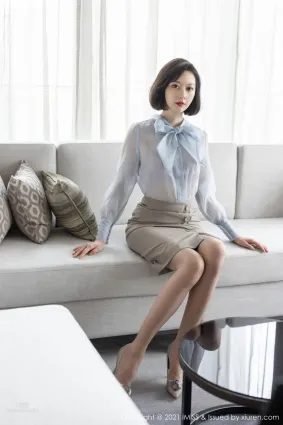 氣質美女藝軒 暖色調的氛圍