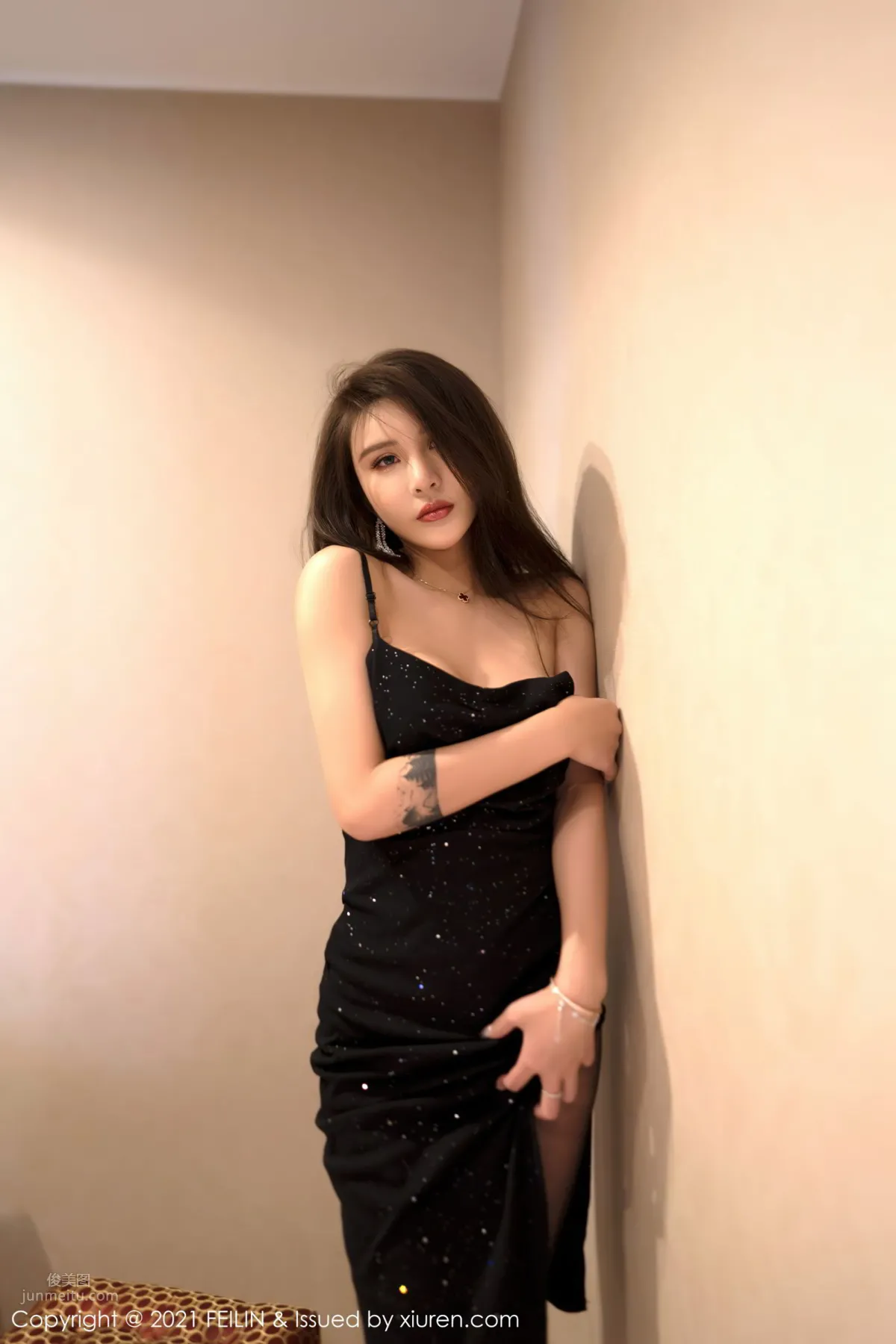 女神Emily尹菲 姿态媚意蕩漾 38
