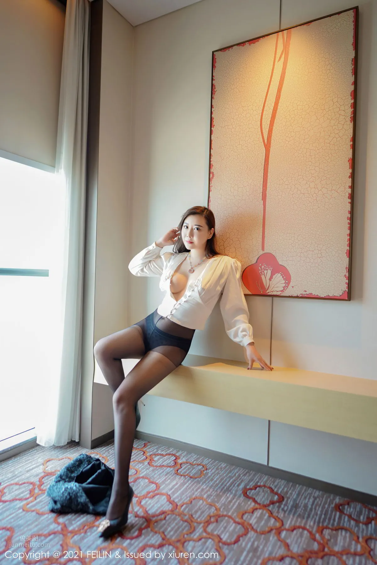 輕熟美女王婉悠 經典都市OL服飾 35