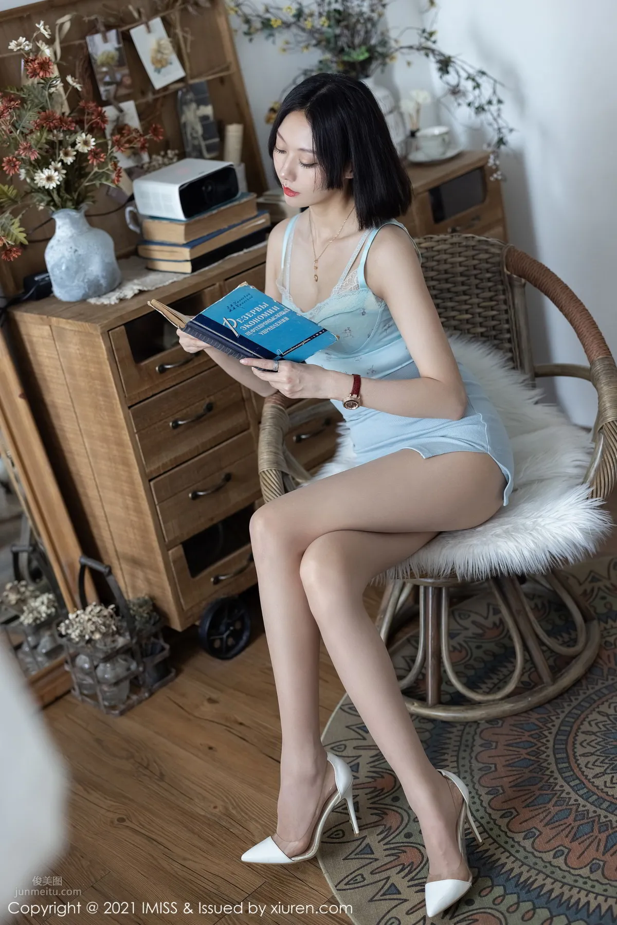氣質美女藝軒 袅袅撩人心扉 9