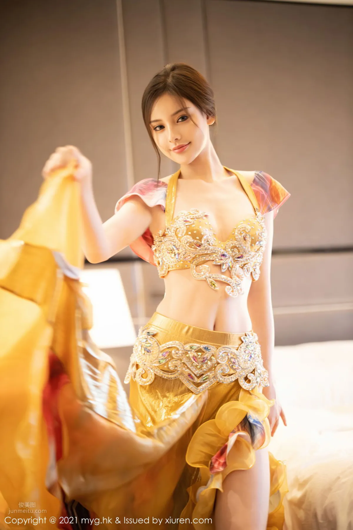 宅男女神小夕juju 泰式服飾美輪美奂 13