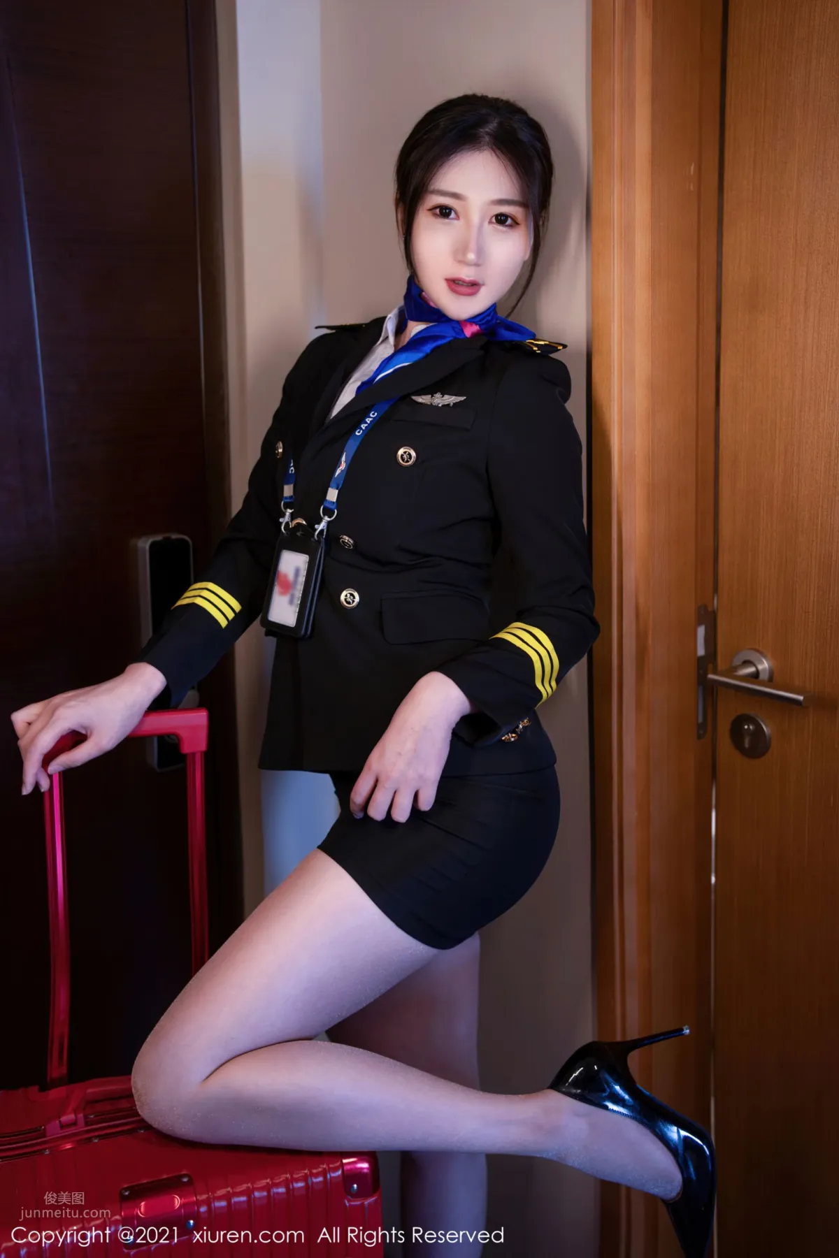 空乘小姐姐顧喬楠 制服機長長發飄逸 11