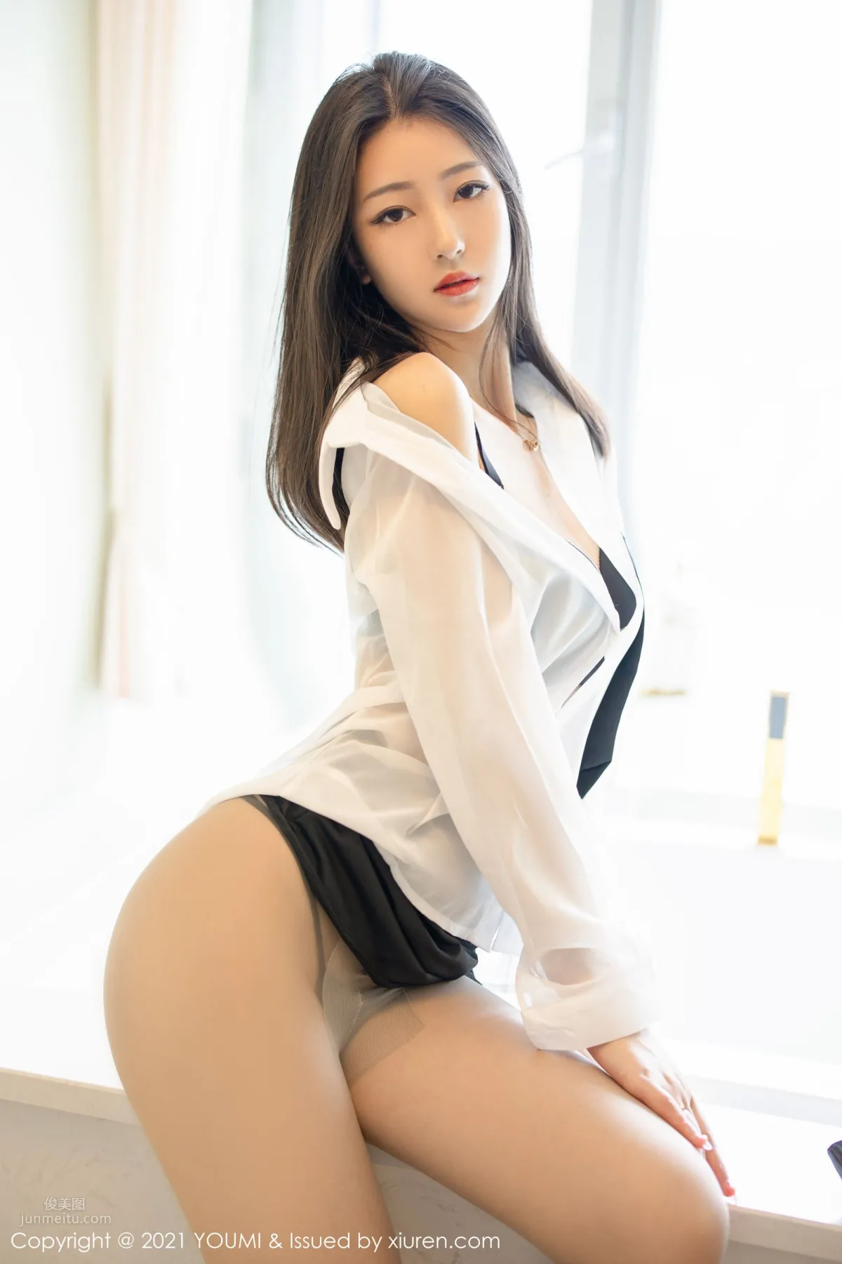 新人妹子熊小諾 白襯衫黑短裙OL 40