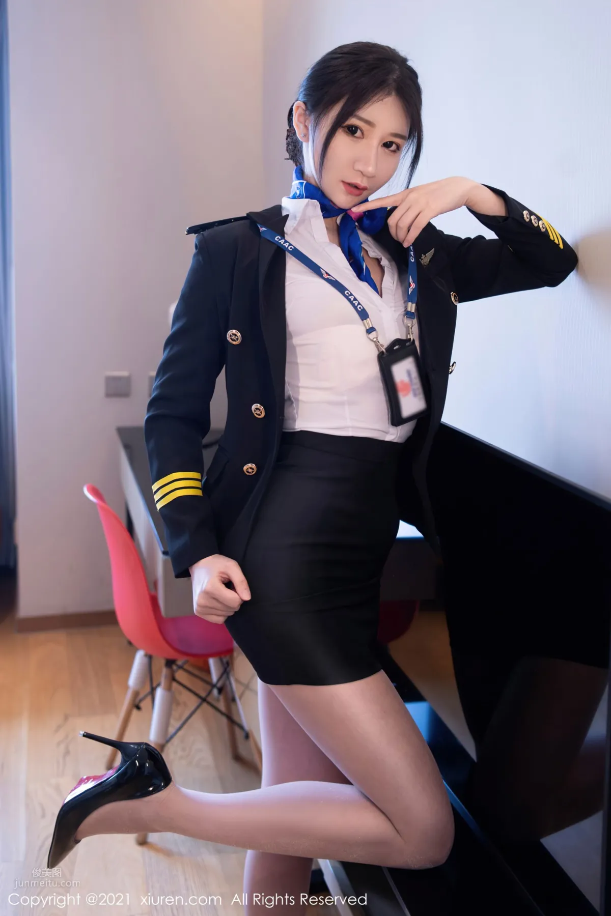 空乘小姐姐顧喬楠 制服機長長發飄逸 15