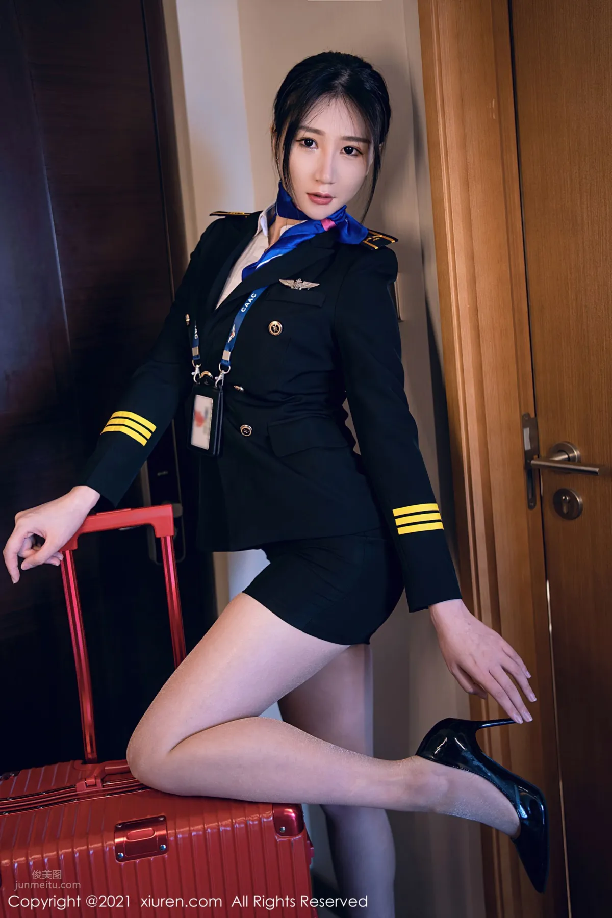 空乘小姐姐顧喬楠 制服機長長發飄逸 9