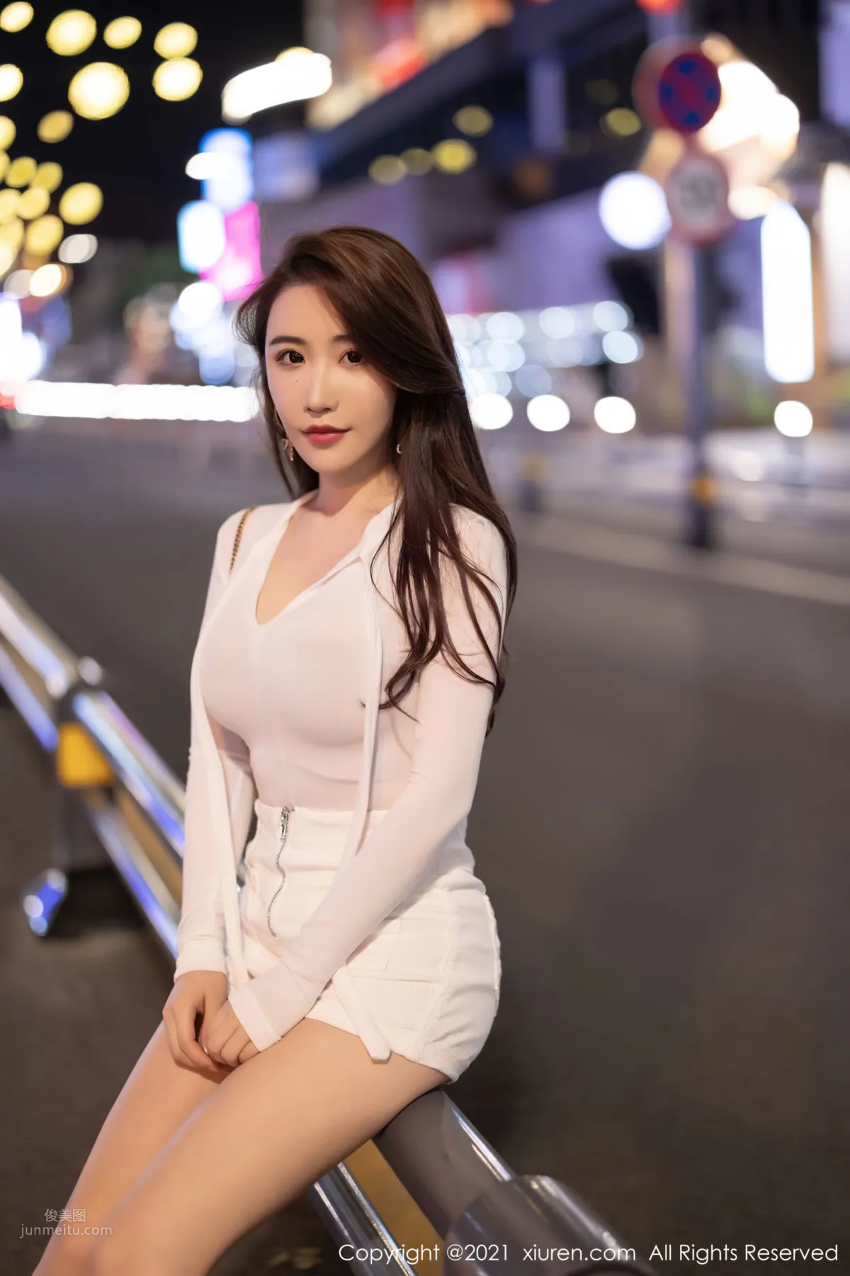 宅男女神绯月櫻 緊身的服飾與吊帶 14