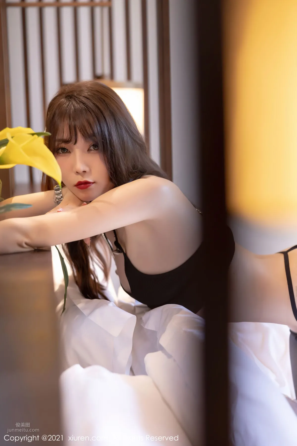 全民女神芝芝Booty 典雅多姿的吊裙 49