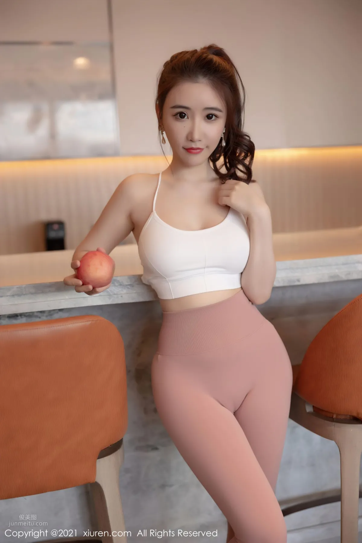 宅男女神绯月櫻 緊身的服飾與吊帶 3