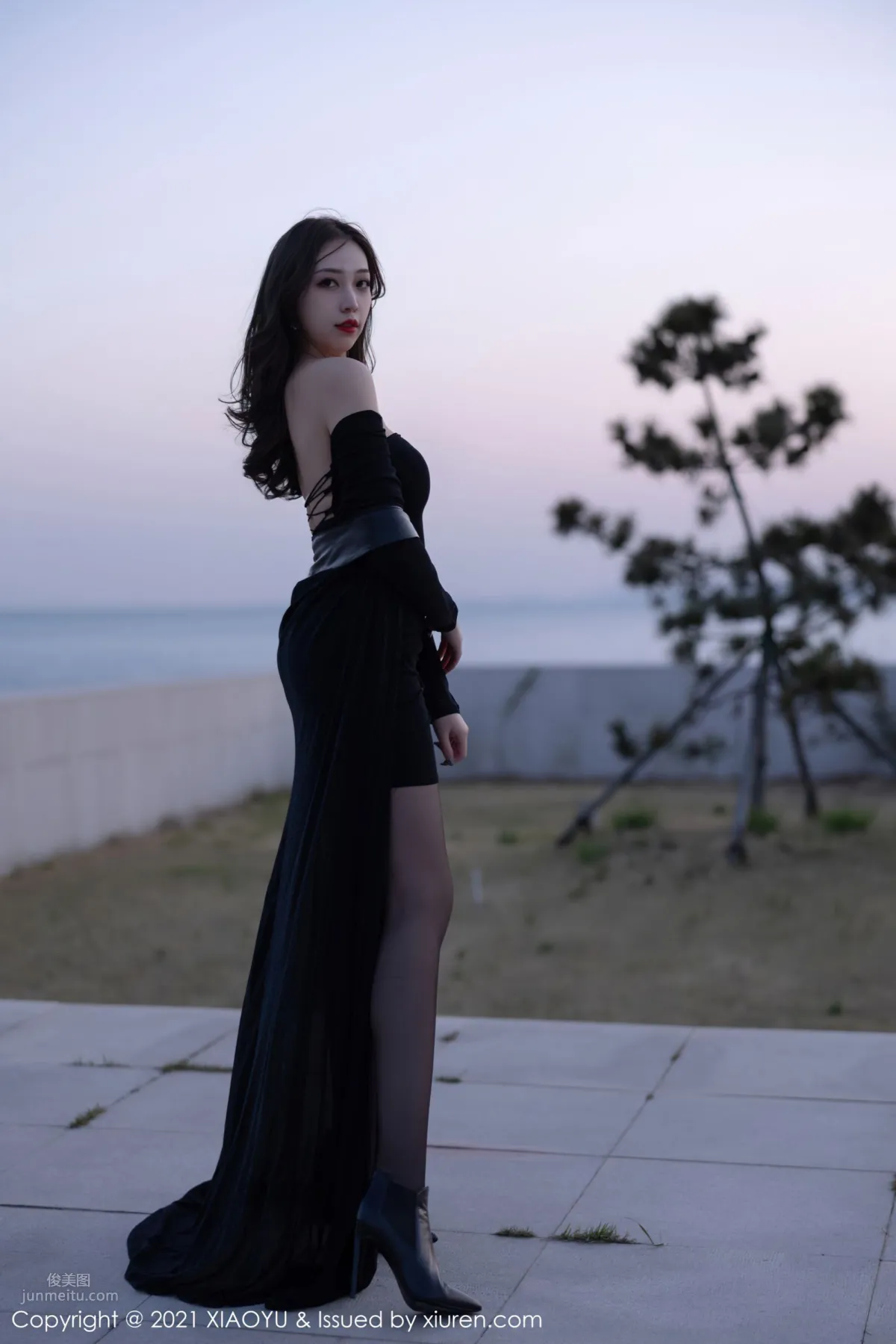 冷豔女神鄭穎姗 魅惑的黑色服飾 1