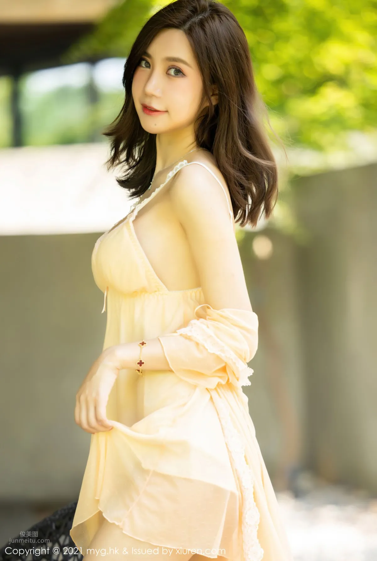 宅男女神绮裡嘉 媚态淋漓明豔動人 2