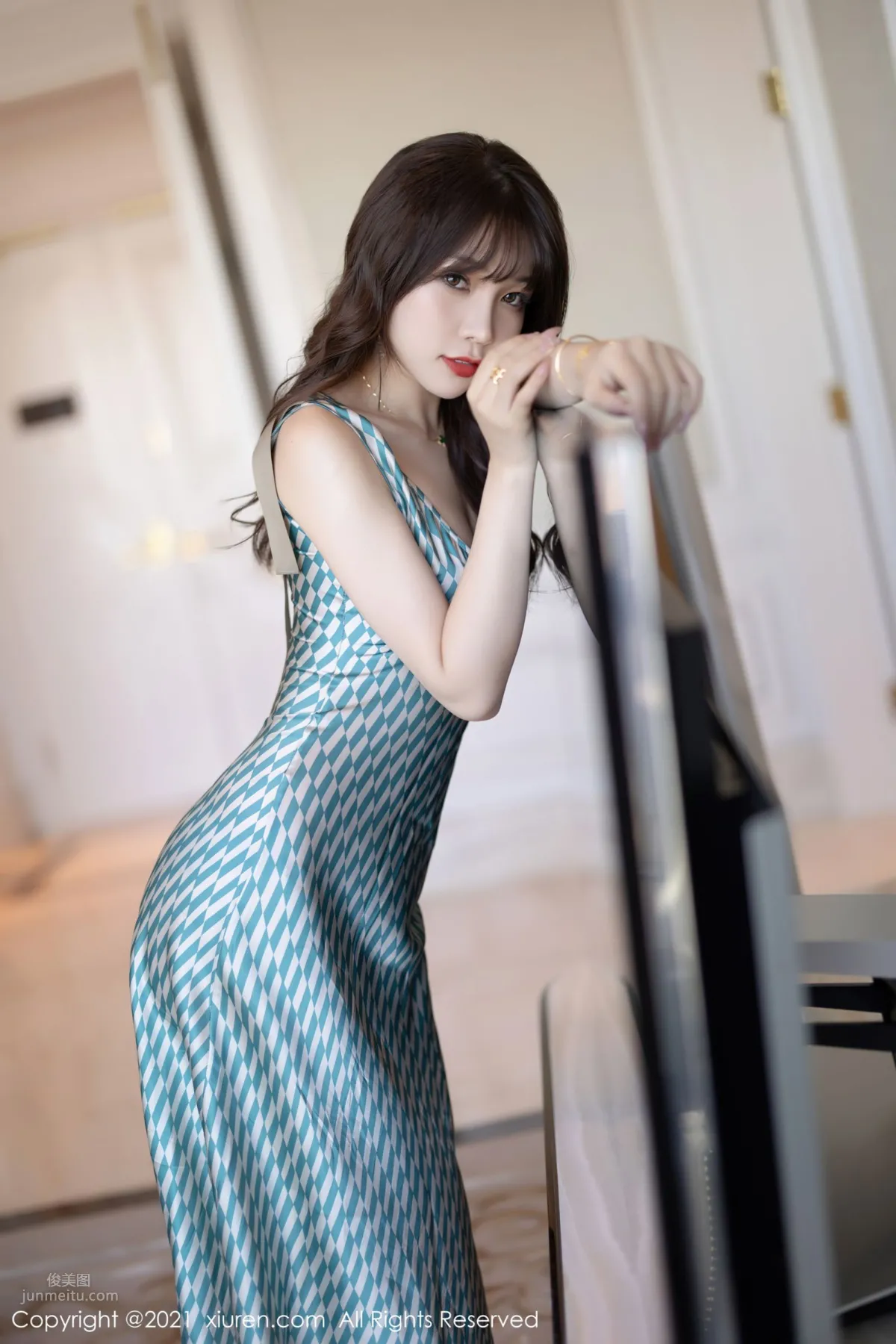 [XiuRen] 2021.10.14 No.4069 芝芝Booty 18