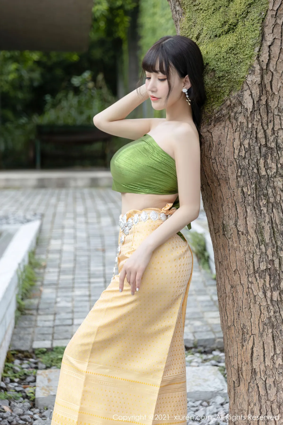 朱可儿桂林旅拍 傣族风格异域风情_1