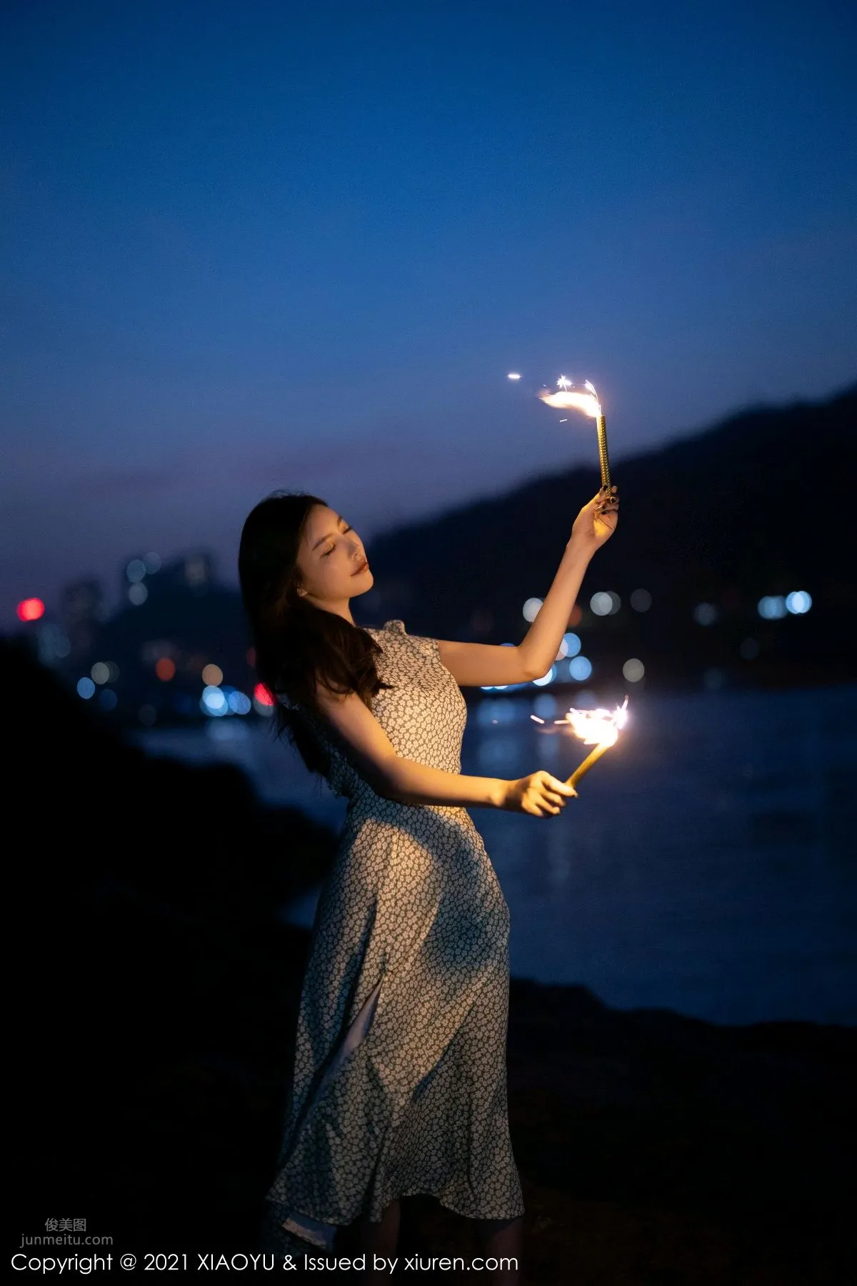杨晨晨广西旅拍 宛如动人的孔雀_68