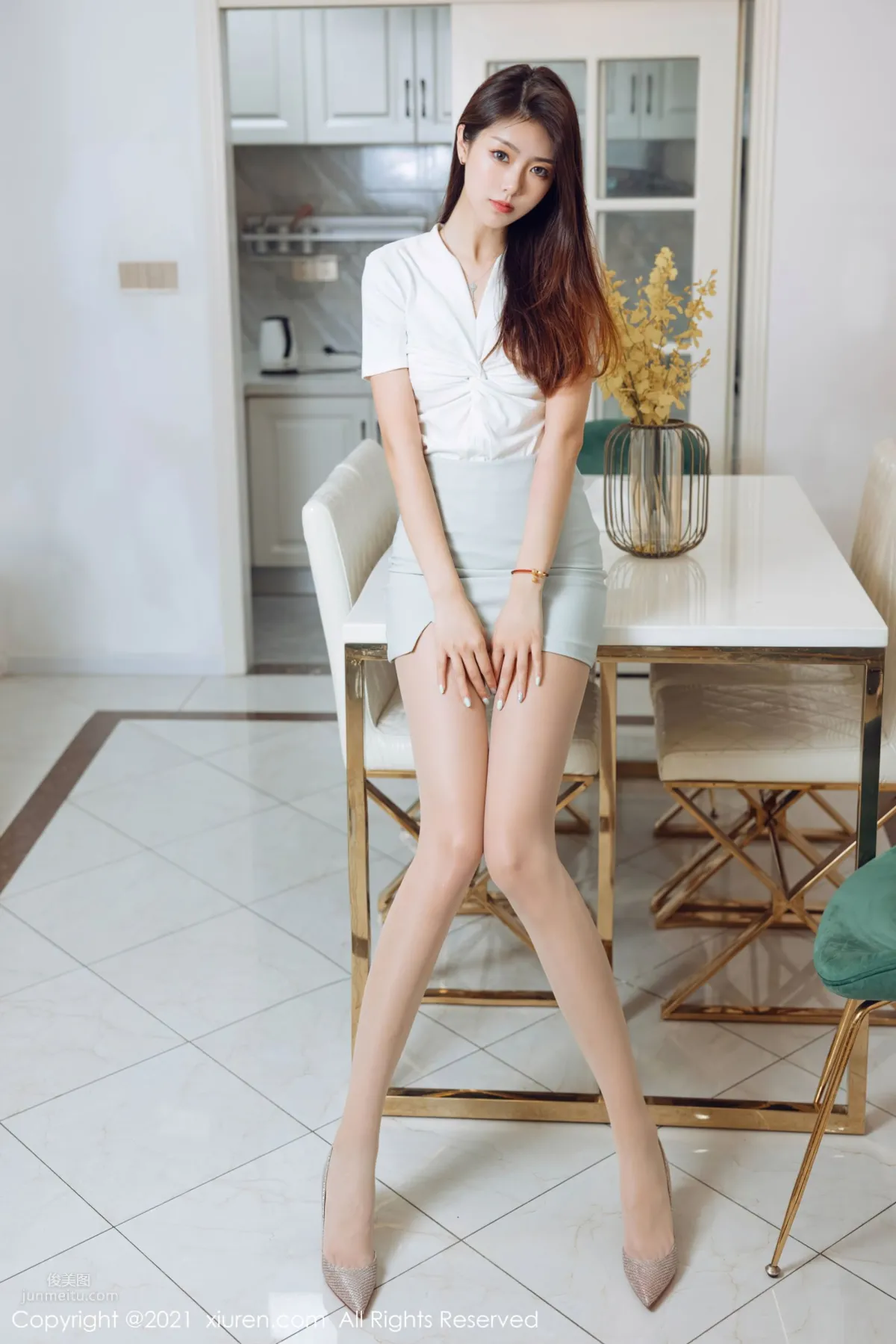 清纯美女可樂Vicky 简约淡雅的都市_0