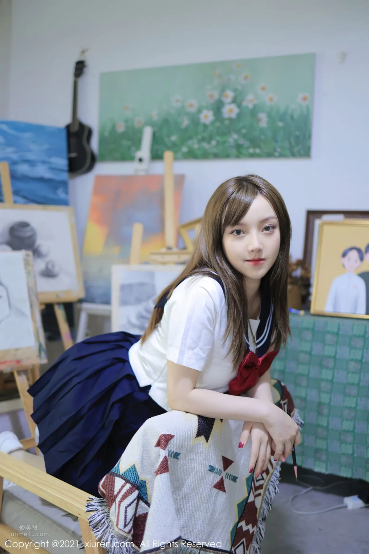 豐滿學妹豆瓣醬 真實的畫室場景 2
