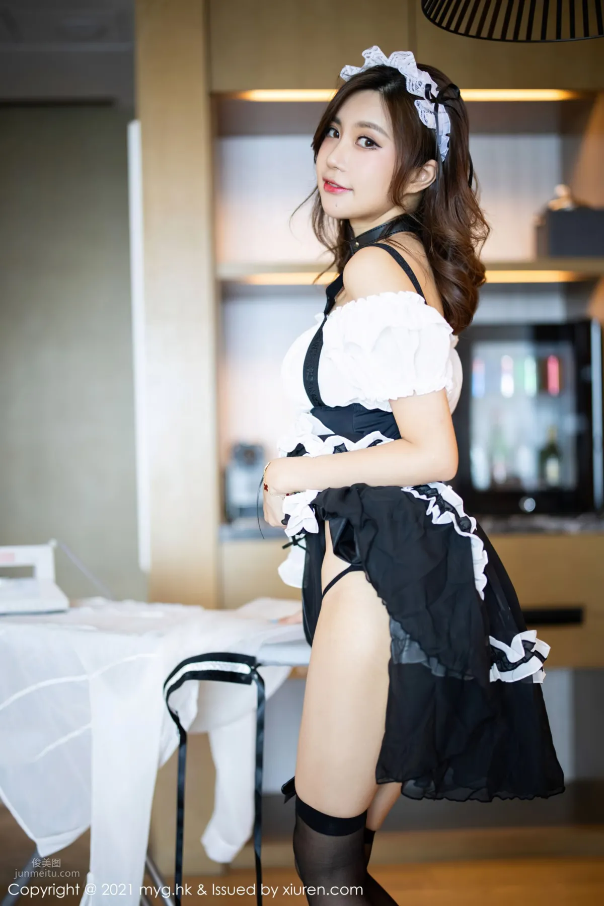 宅男女神绮裡嘉 溫柔貼心的女仆 13