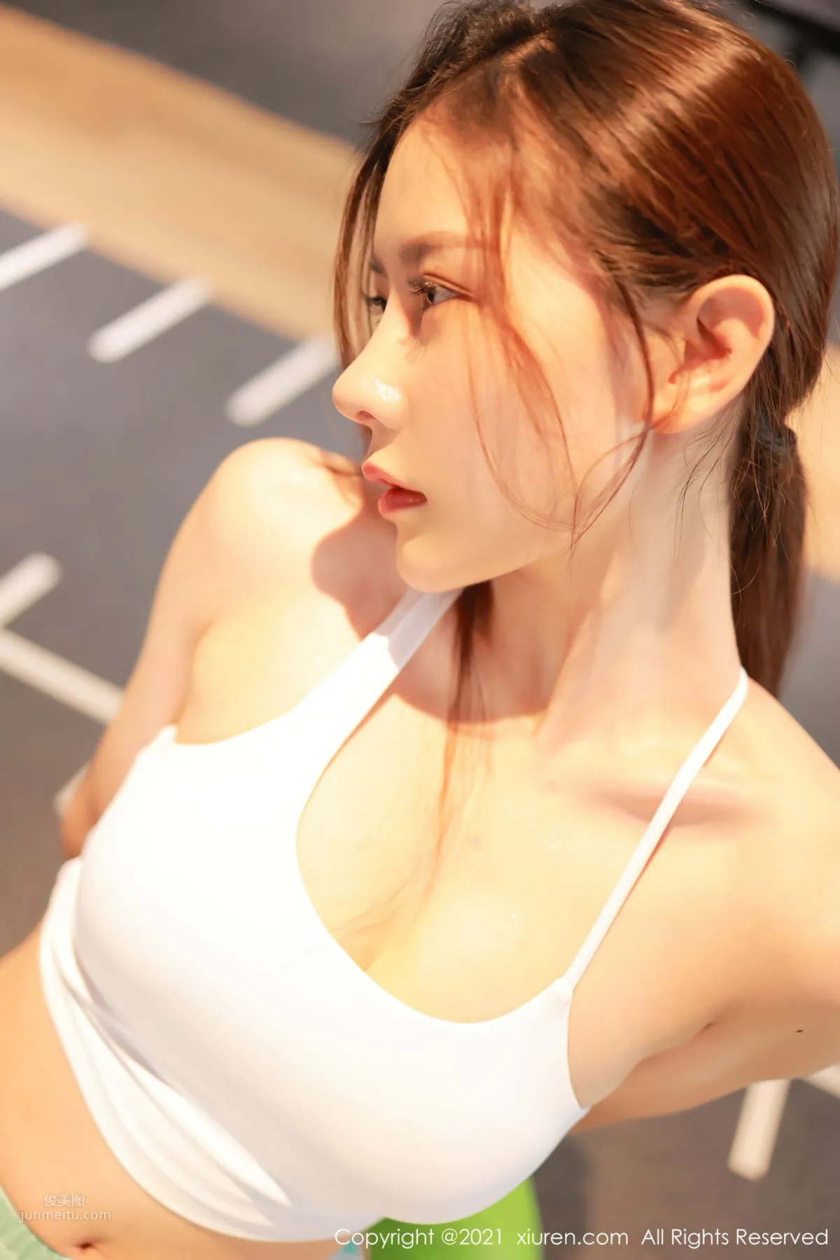 養眼美女尹甜甜 真實的健身房 28