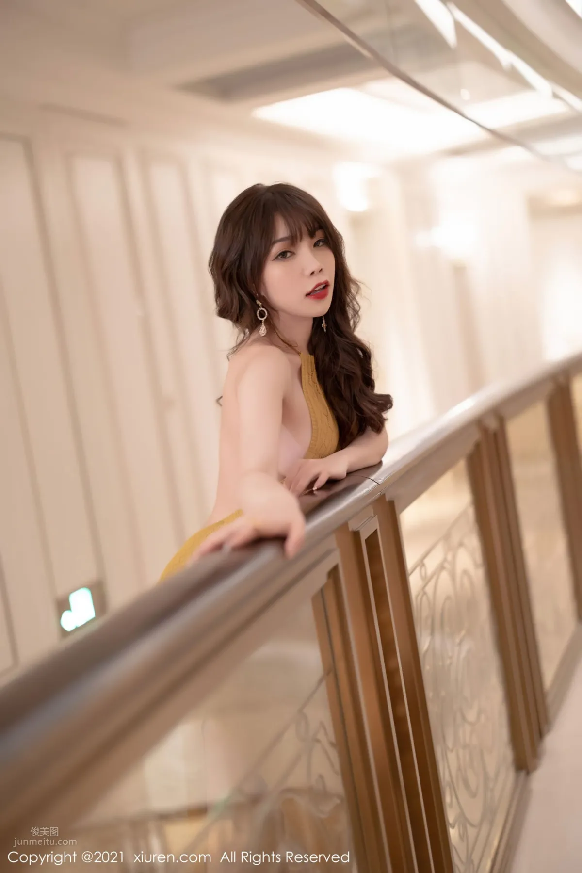 宅男女神芝芝Booty 橙色耀眼奪目長裙 10