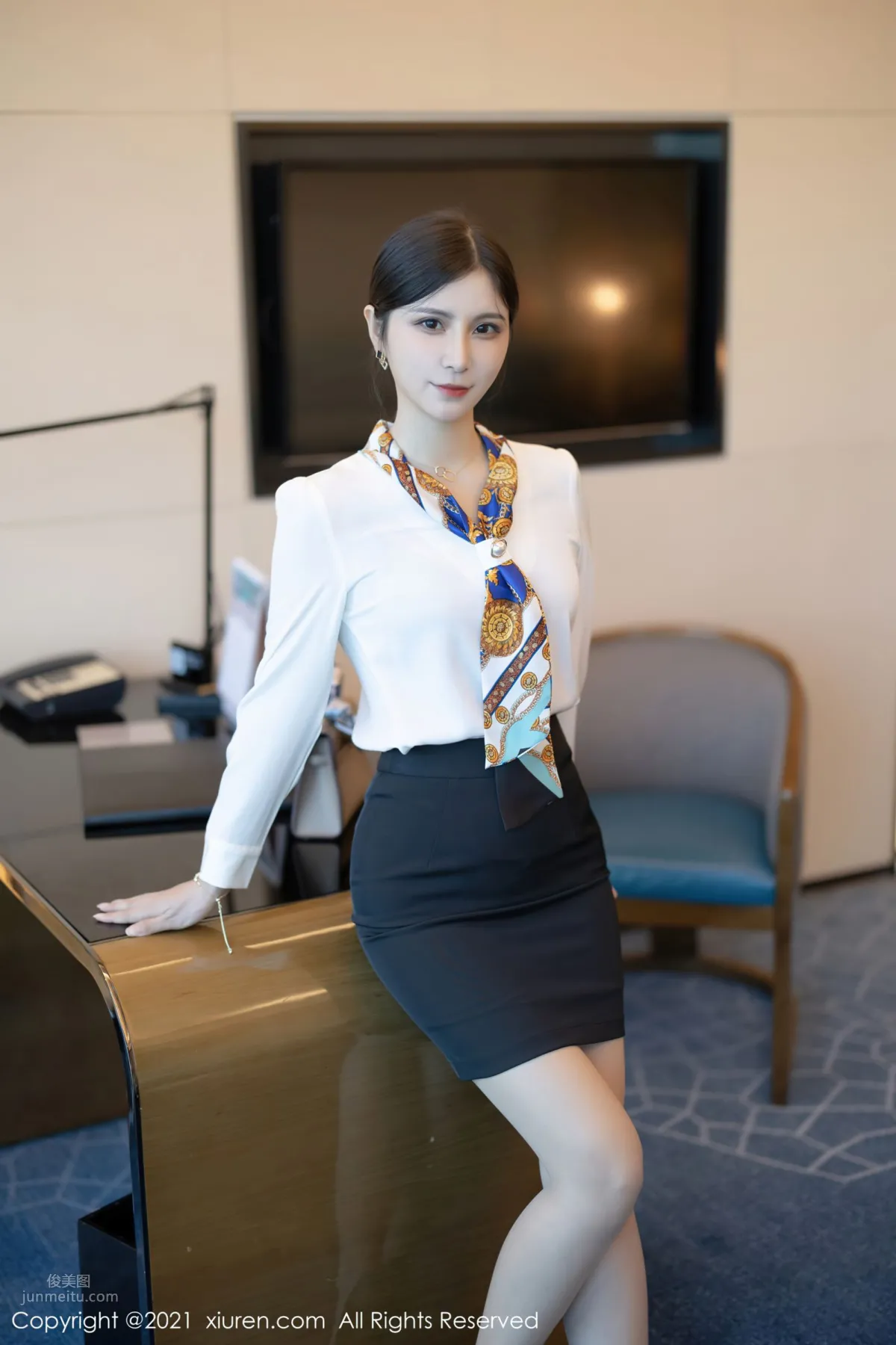 小蠻妖深圳旅拍 優雅華麗的制服 11