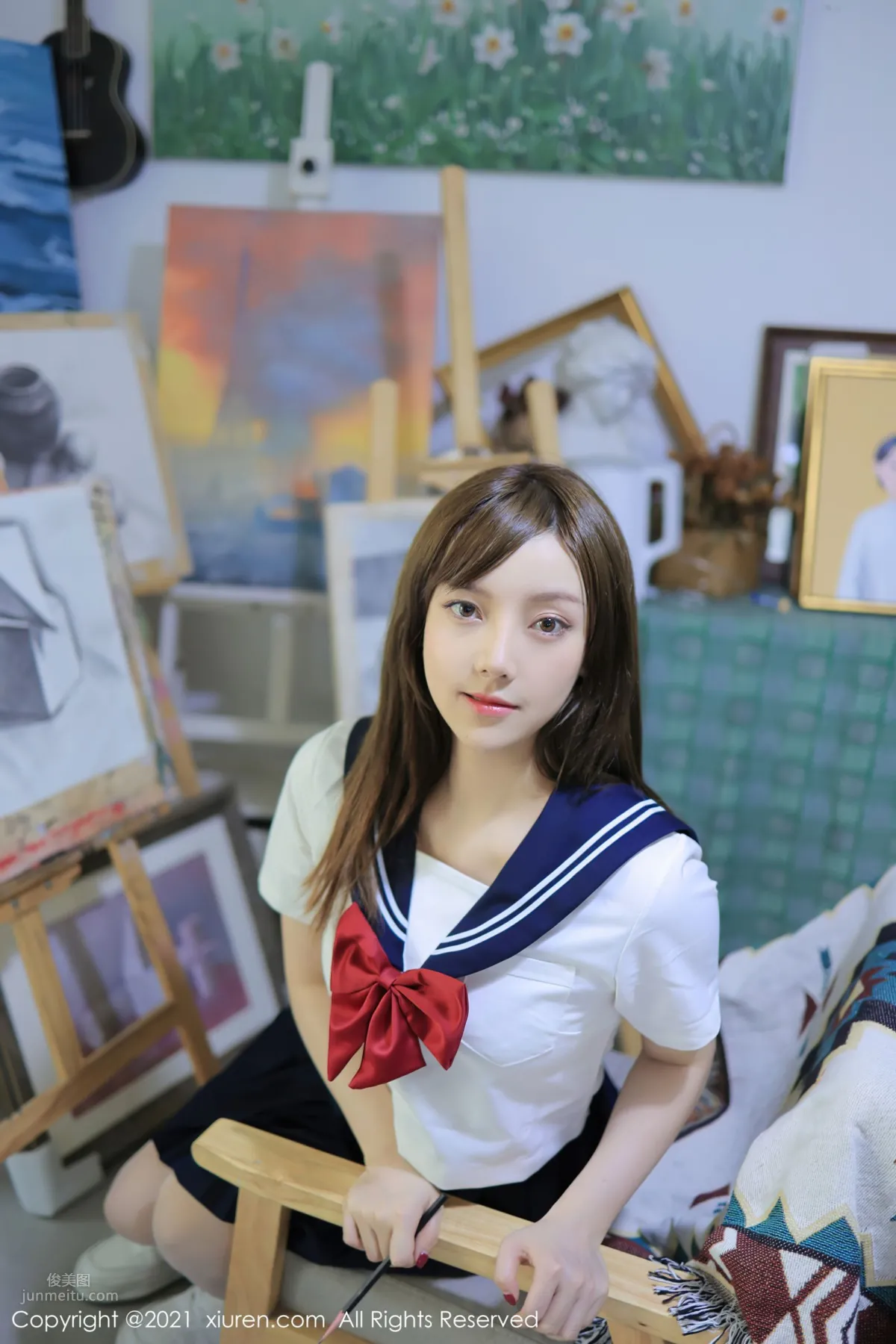 豐滿學妹豆瓣醬 真實的畫室場景 1
