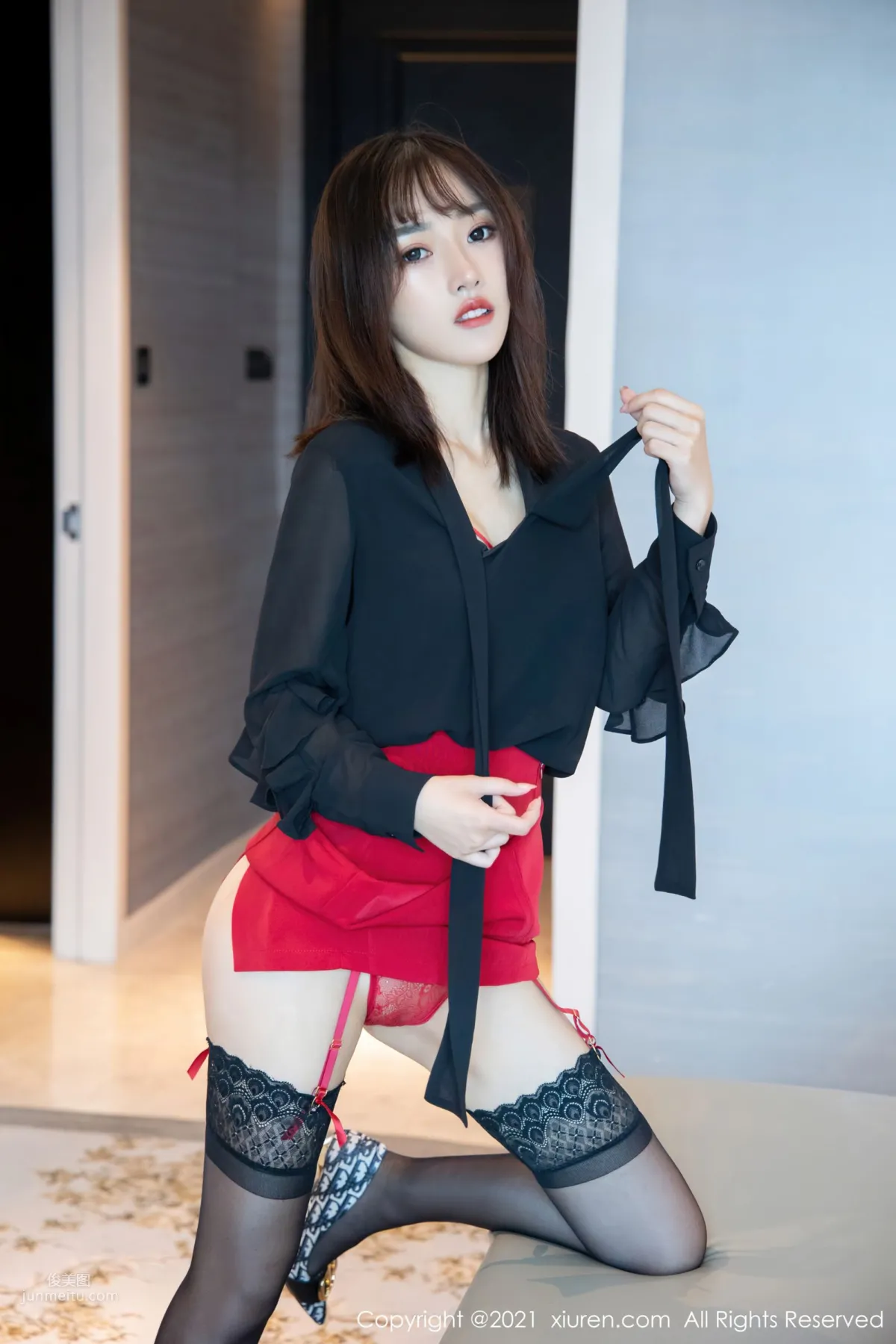 粉墨少女西門小玉 鮮豔多姿猩紅服飾 15