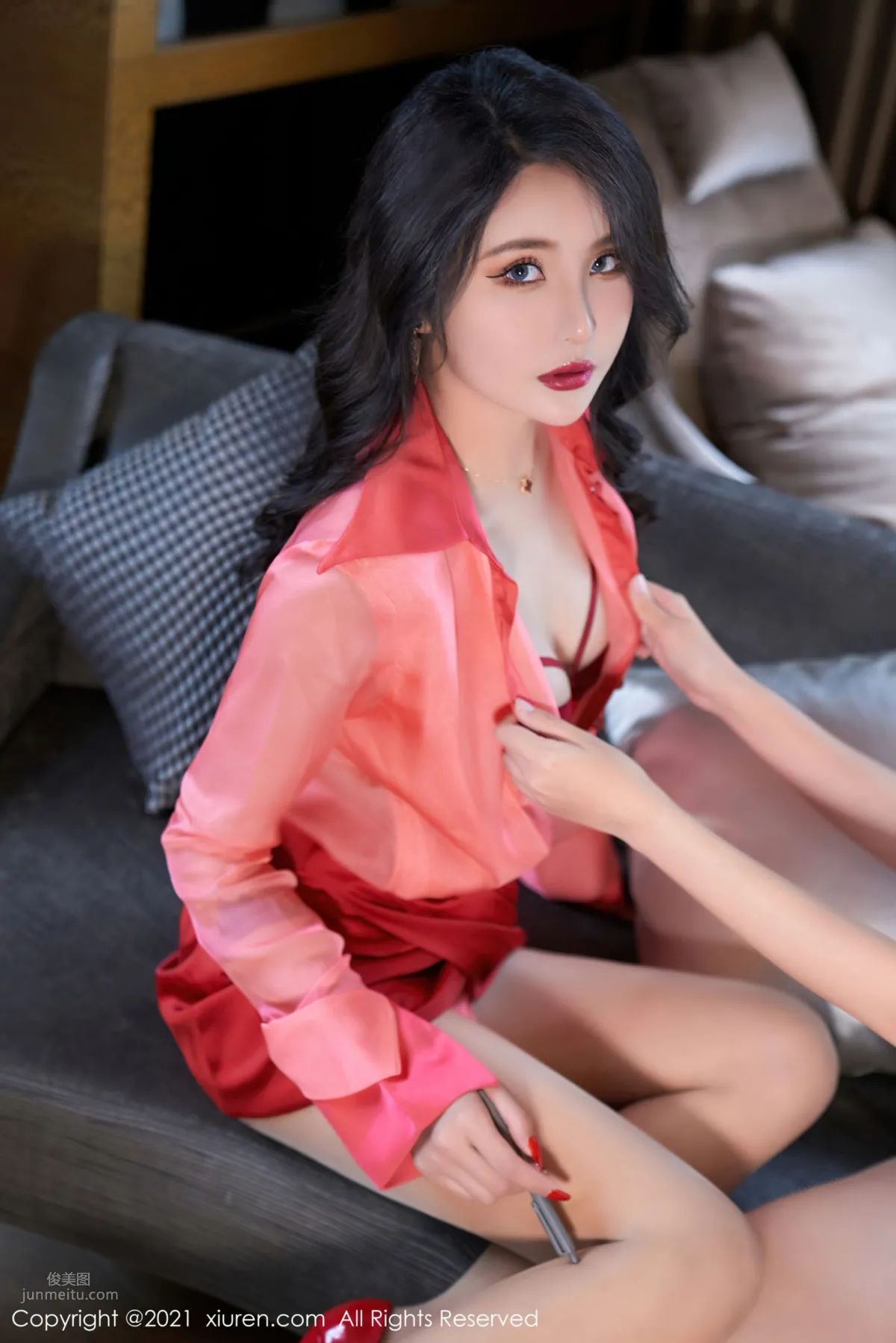 Emily尹菲雲南旅拍 鮮豔多姿紅色服飾 2