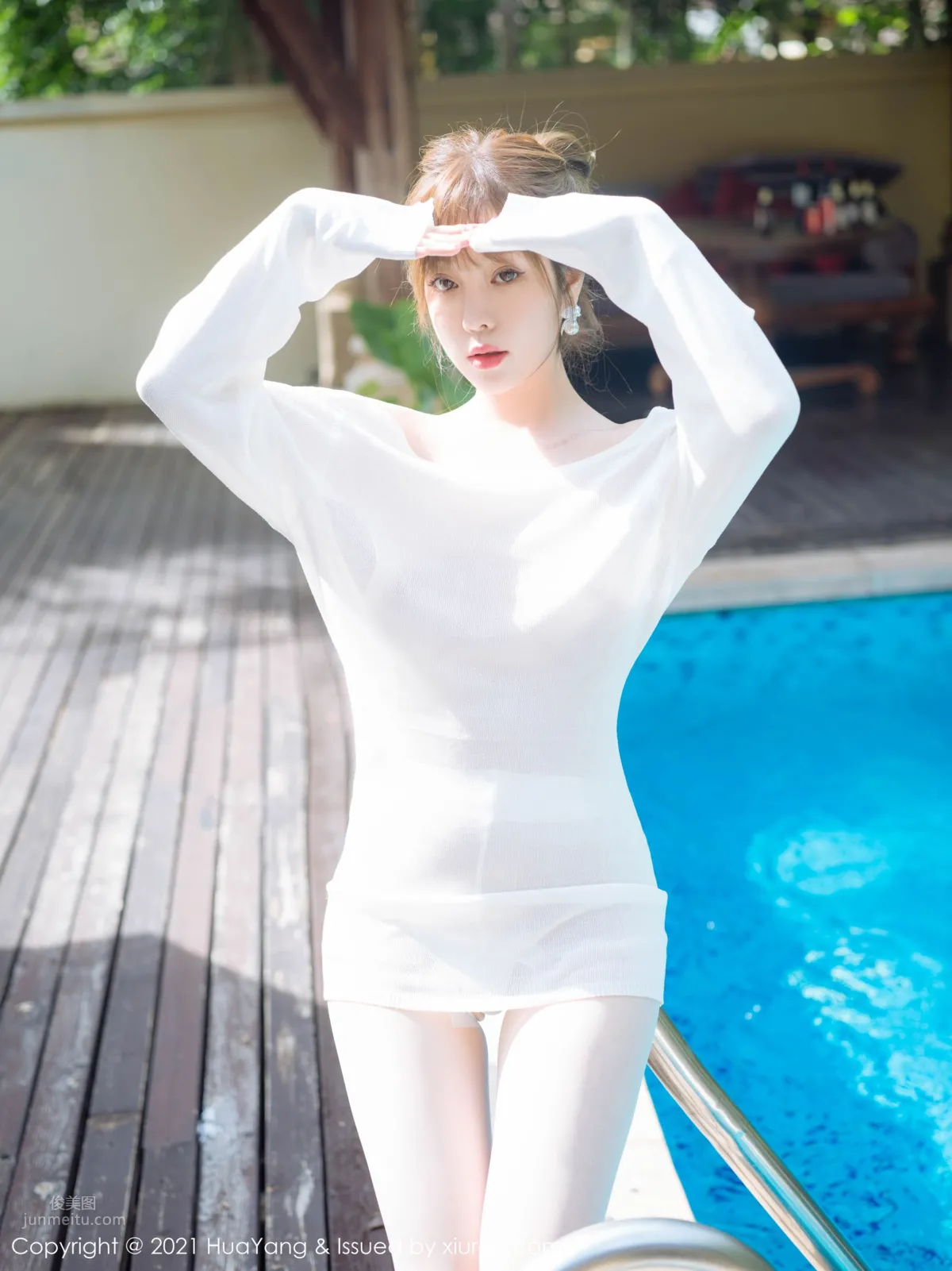 成熟女神王雨純 潔白輕盈的毛衣 6