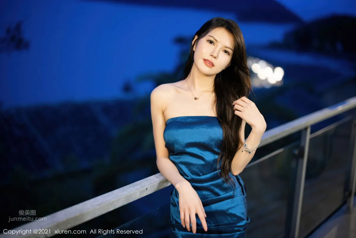 新人模特媛媛醬 深藍色典雅禮服 4