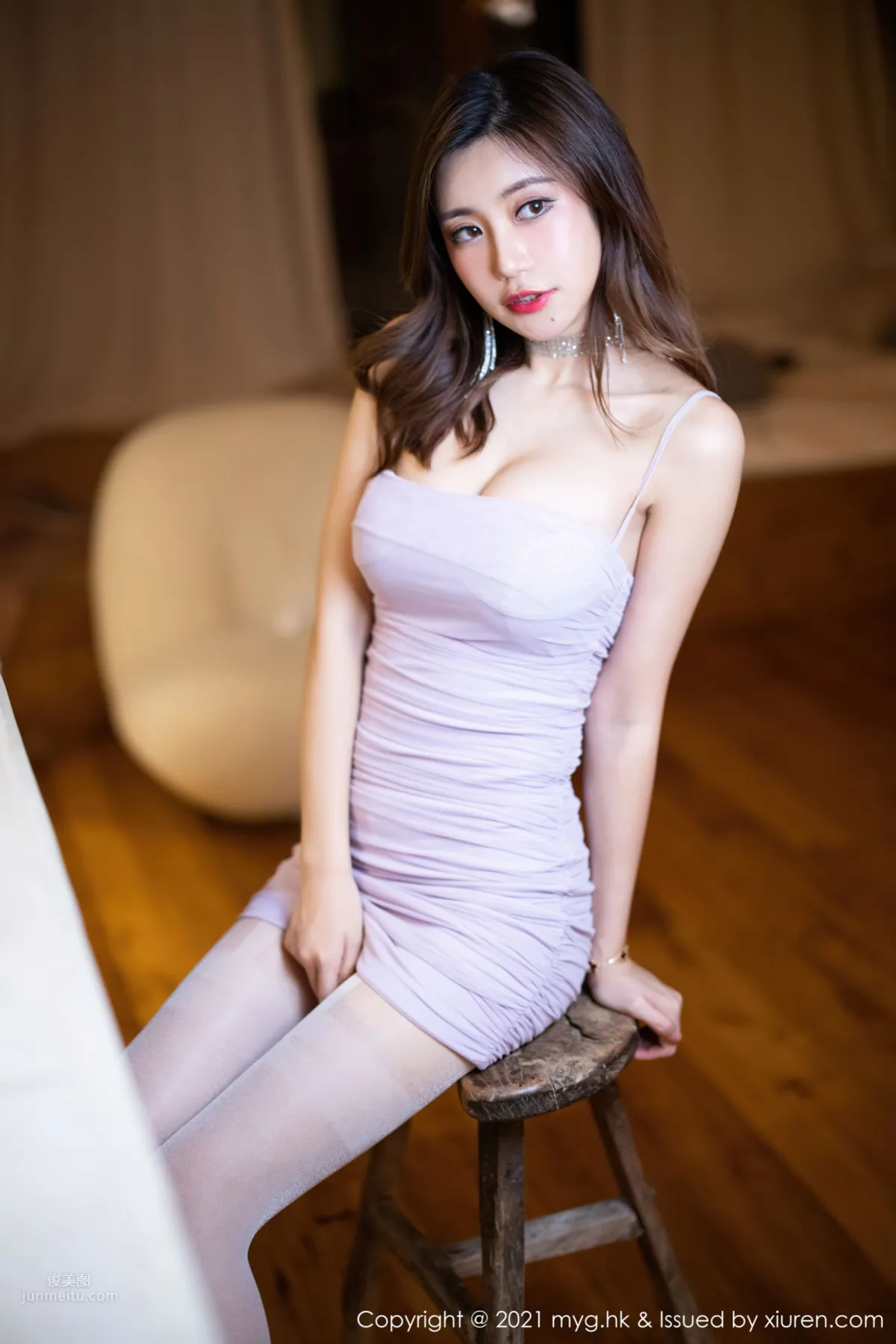 绮裡嘉的紫色服飾 中秋來臨夢幻嫦娥 14