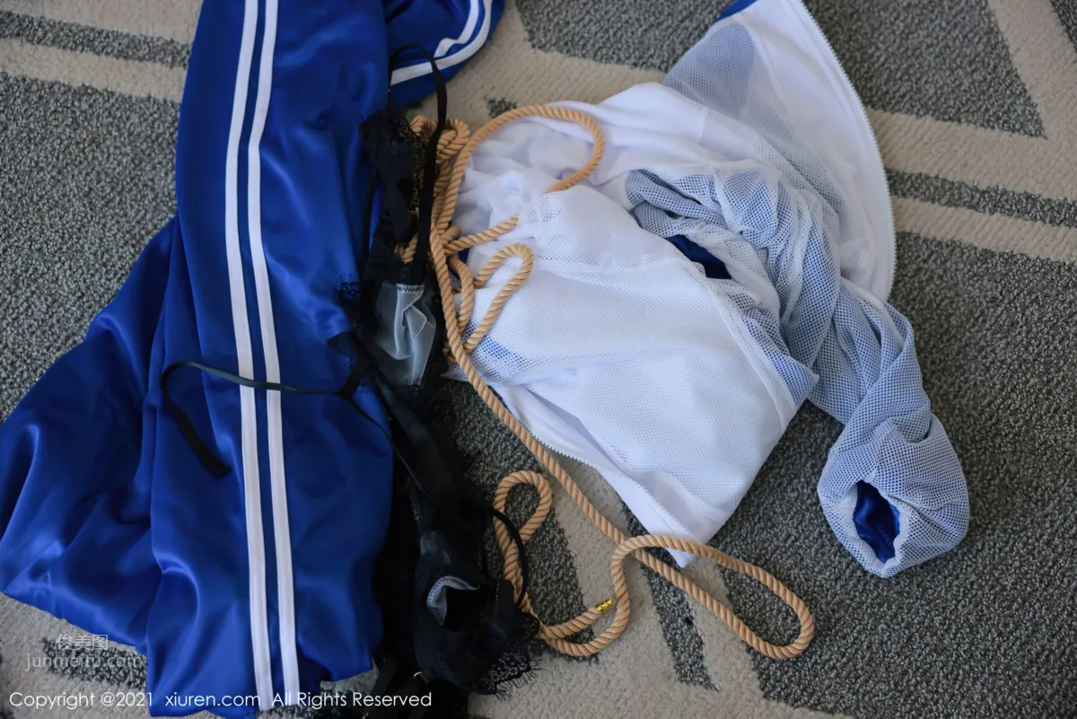 明日花桃桃澳門旅拍 藍色校服下青春活力 42