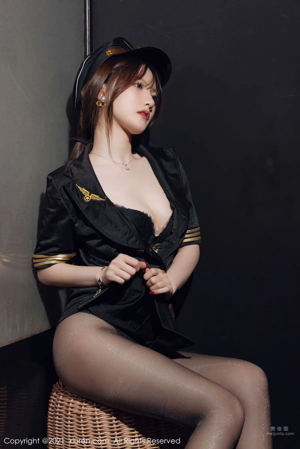 [XiuRen] 2021.12.17 No.4355 美桃醬 10