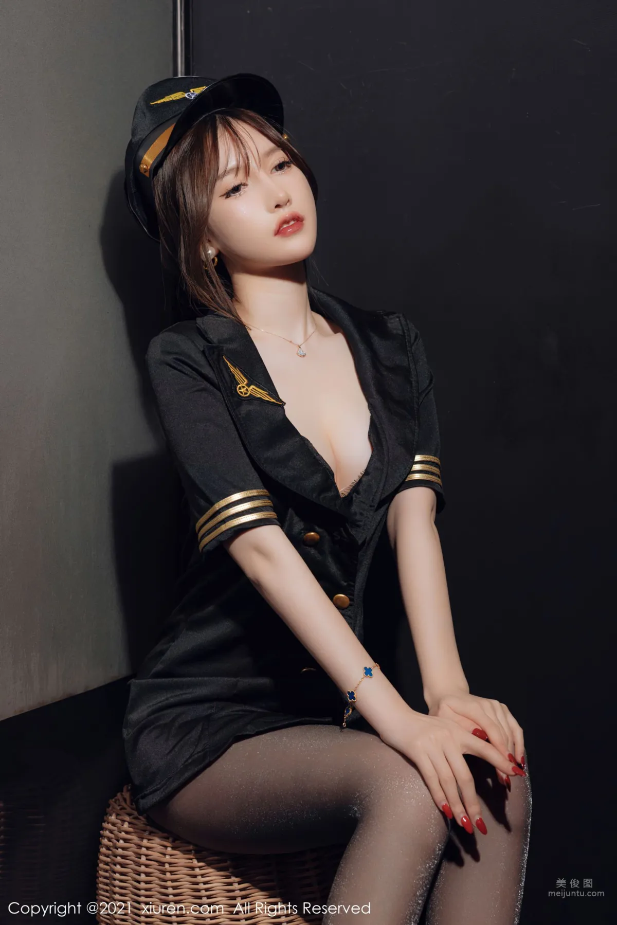 [XiuRen] 2021.12.17 No.4355 美桃醬 7