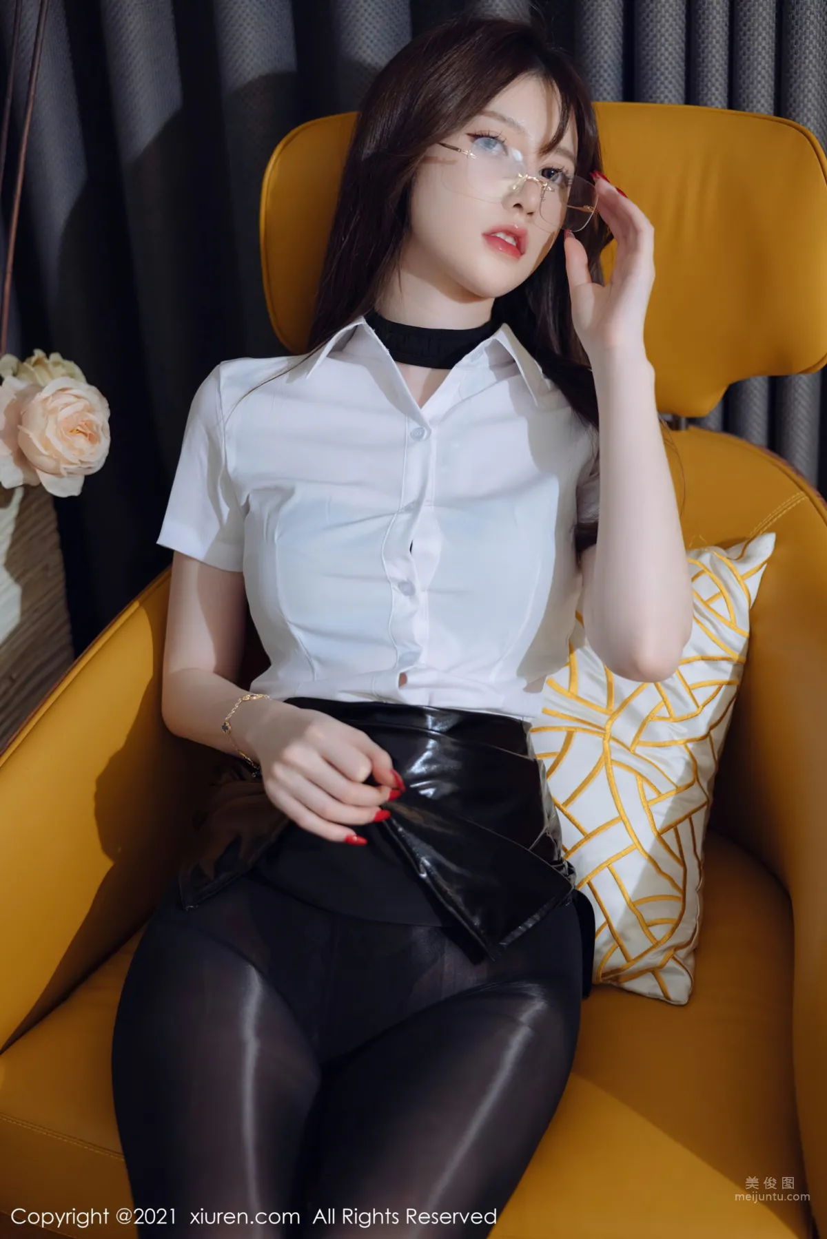 [XiuRen] 2021.12.28 No.4395 美桃醬 10