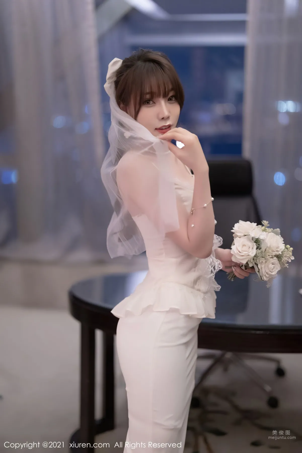 [XiuRen] 2021.11.25 No.4269 芝芝Booty 10