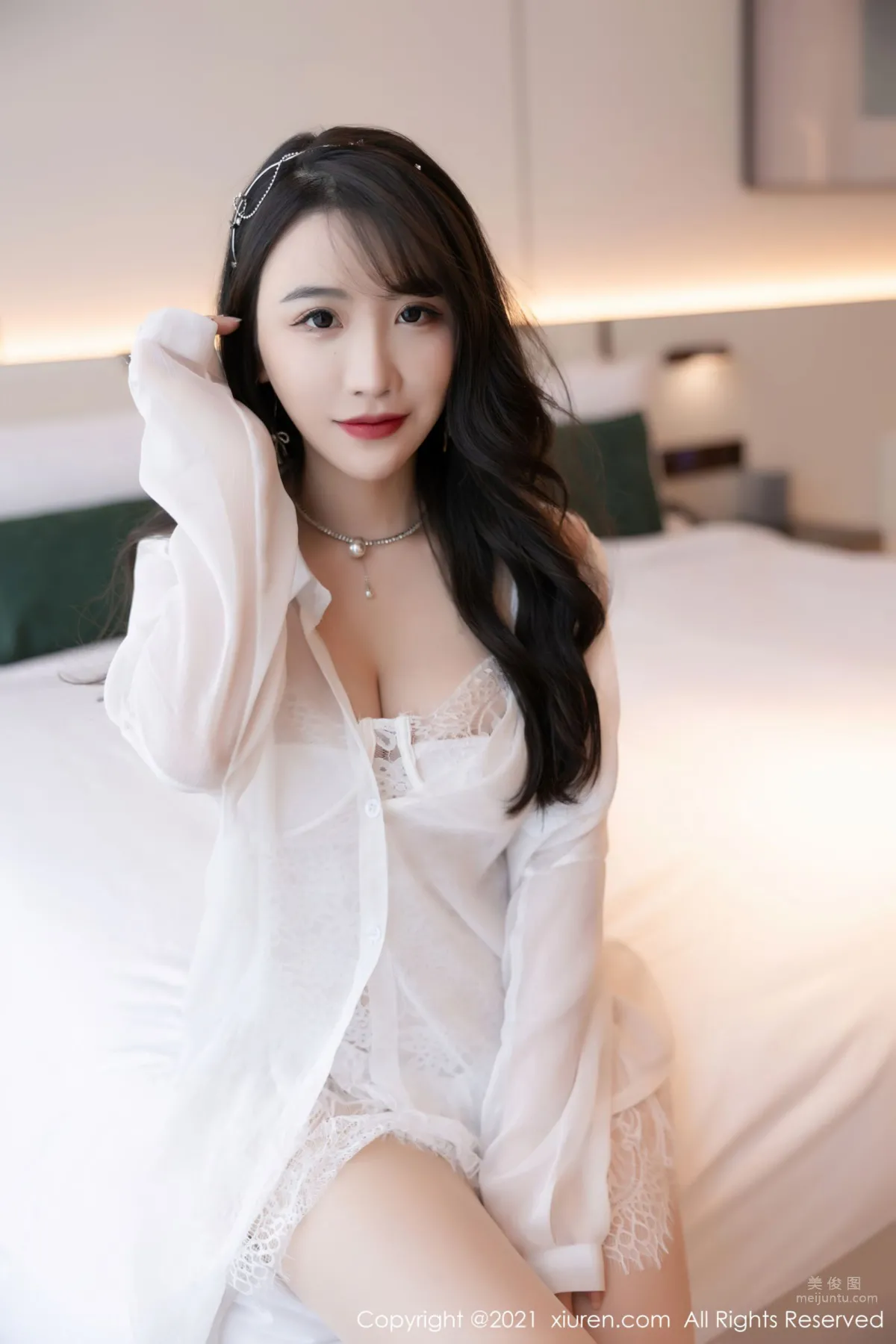 [XiuRen] 2021.11.17 No.4230 Cherry绯月櫻 2