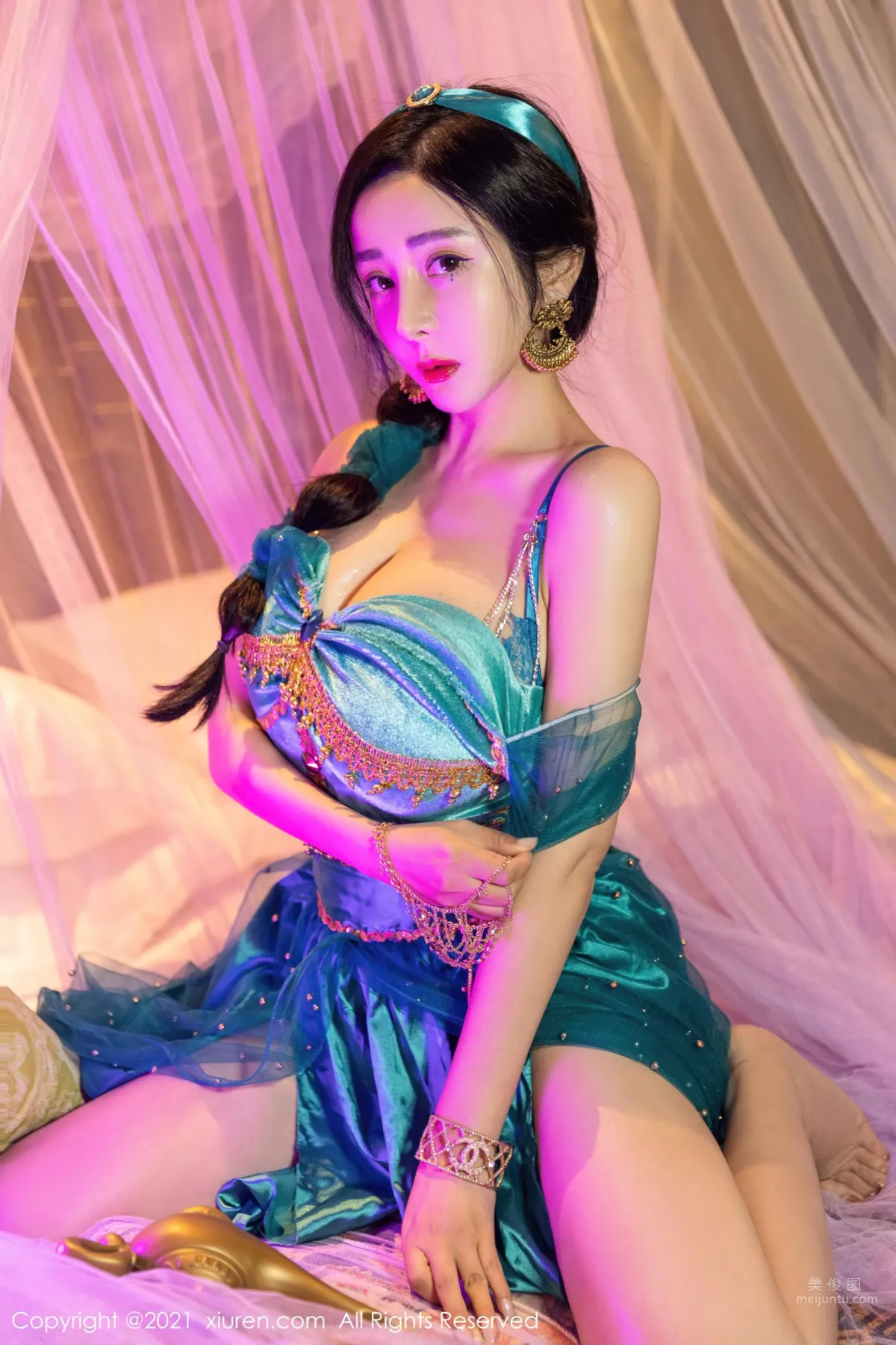 [XiuRen秀人网] 2021.11.19 No.4243 允薾_4