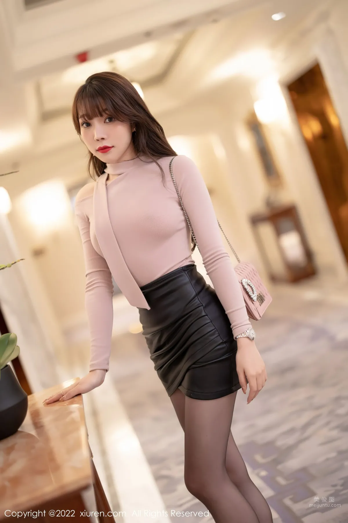 [XiuRen] 2022.02.18 No.4606 芝芝Booty 4