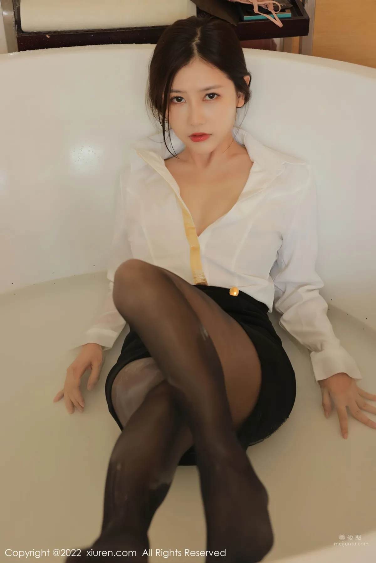 [XiuRen] 2022.01.17 No.4472 尹甜甜 50